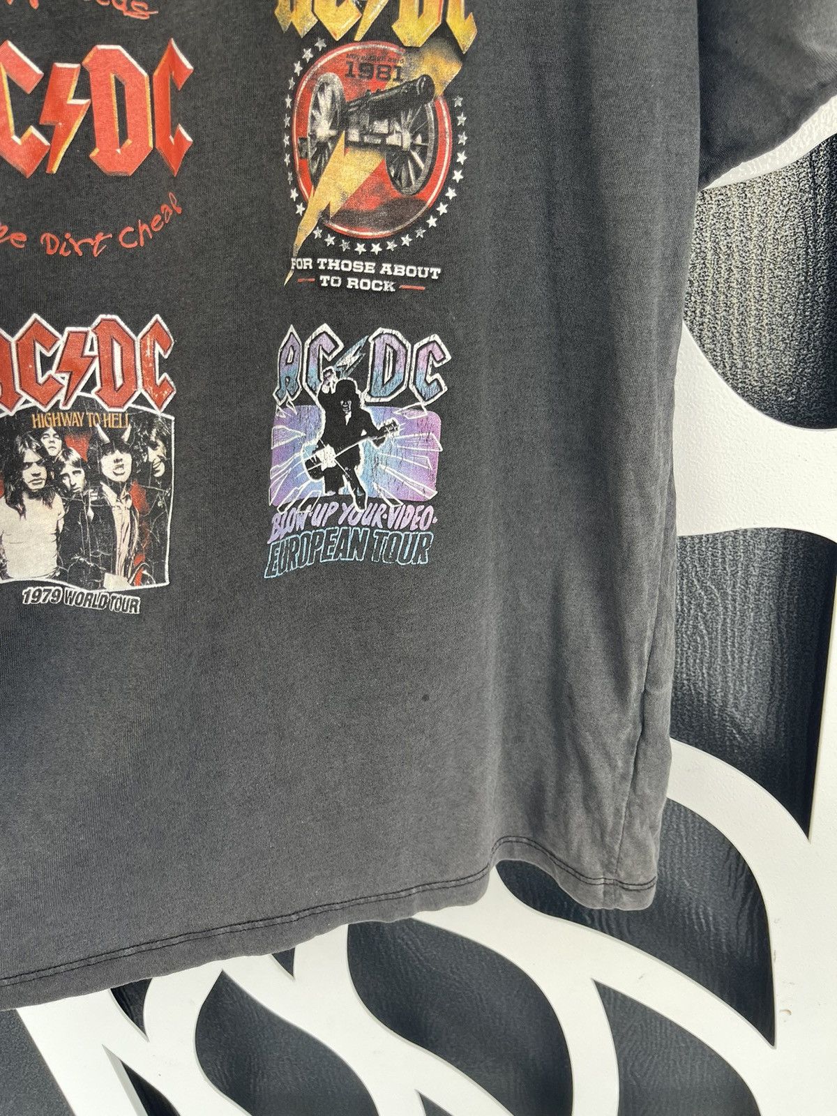 AC/DC × Band Tees × Bershka BERSHKA AC/DC ROCK TOUR FADED TSHIRT Size US L / EU 52-54 / 3 - 7 Thumbnail