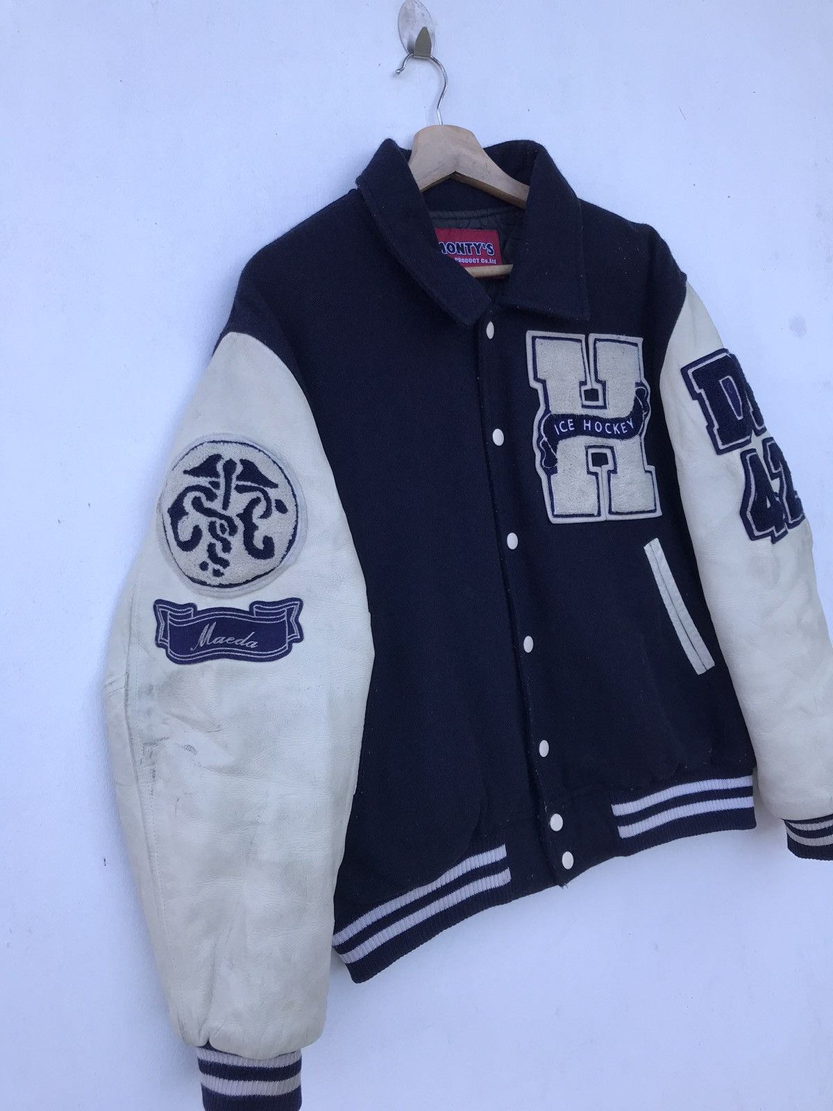 Vintage Vintage Montys Varsity Jacket Leather Sleeve Size US M / EU 48-50 / 2 - 6 Thumbnail