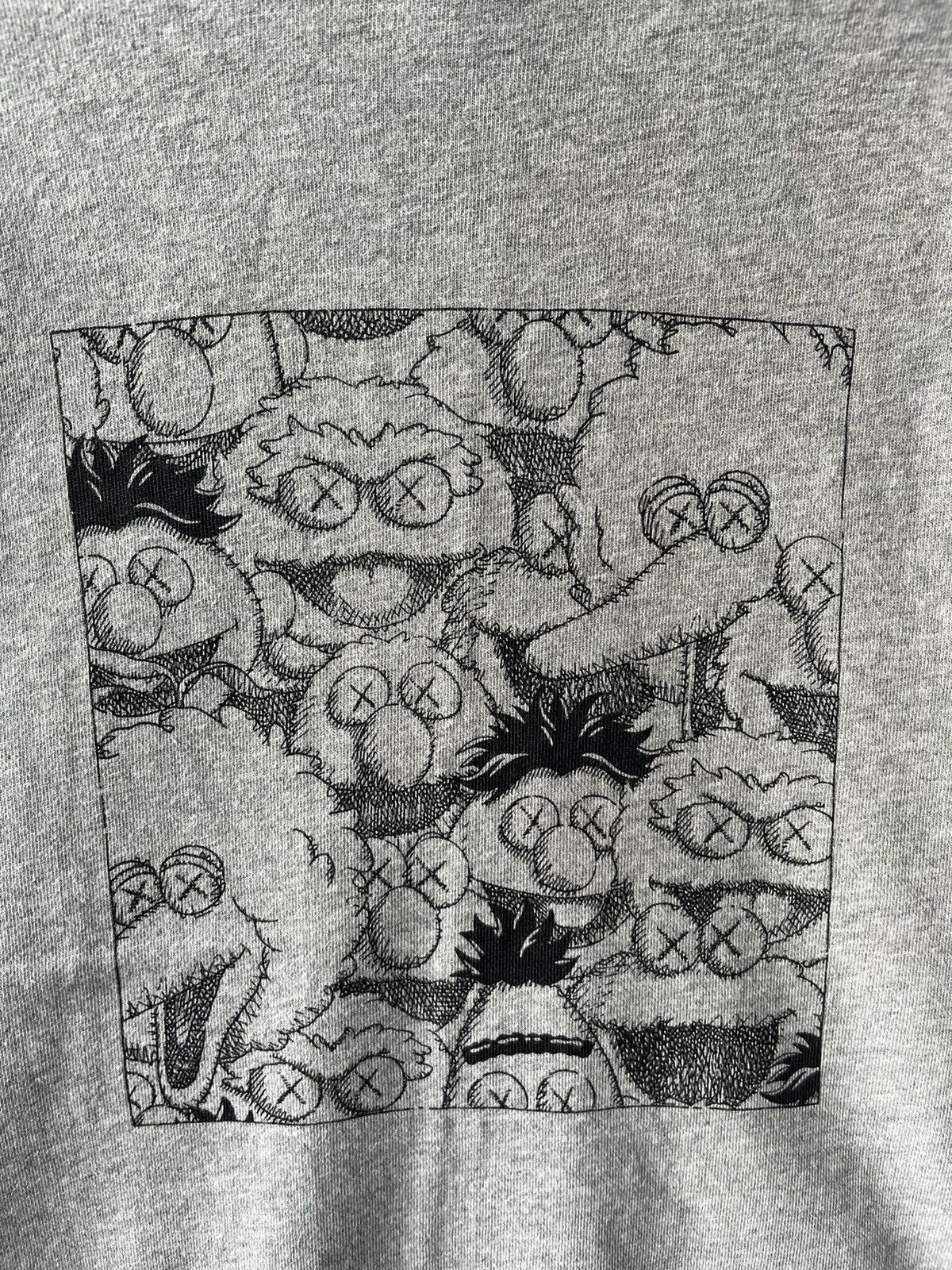 Kaws × Uniqlo Uniqlo x Sesame Street x Kaws Sweatshirt Size US M / EU 48-50 / 2 - 5 Thumbnail