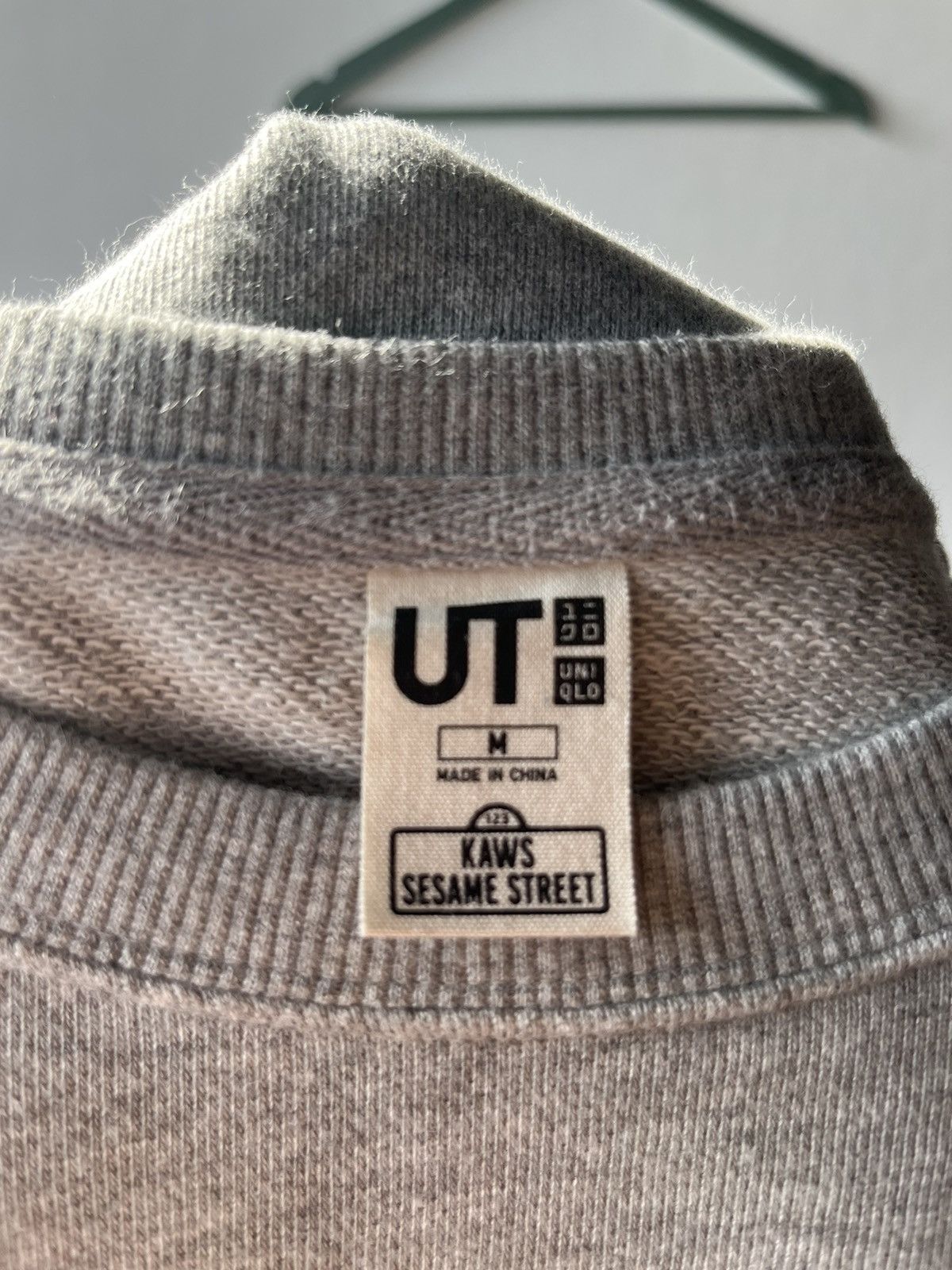 Kaws × Uniqlo Uniqlo x Sesame Street x Kaws Sweatshirt Size US M / EU 48-50 / 2 - 6 Thumbnail