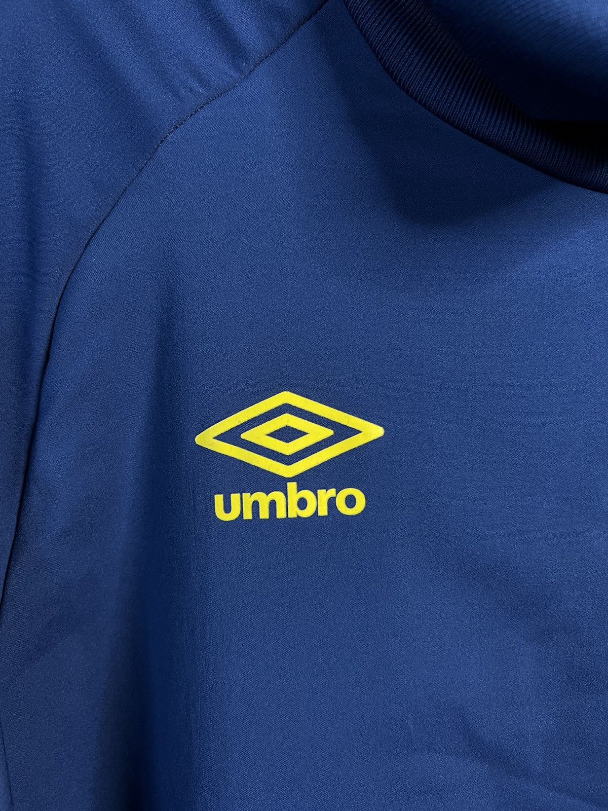 Umbro AFC Bournemouth UMBRO sweatshirt size L Size US L / EU 52-54 / 3 - 4 Thumbnail