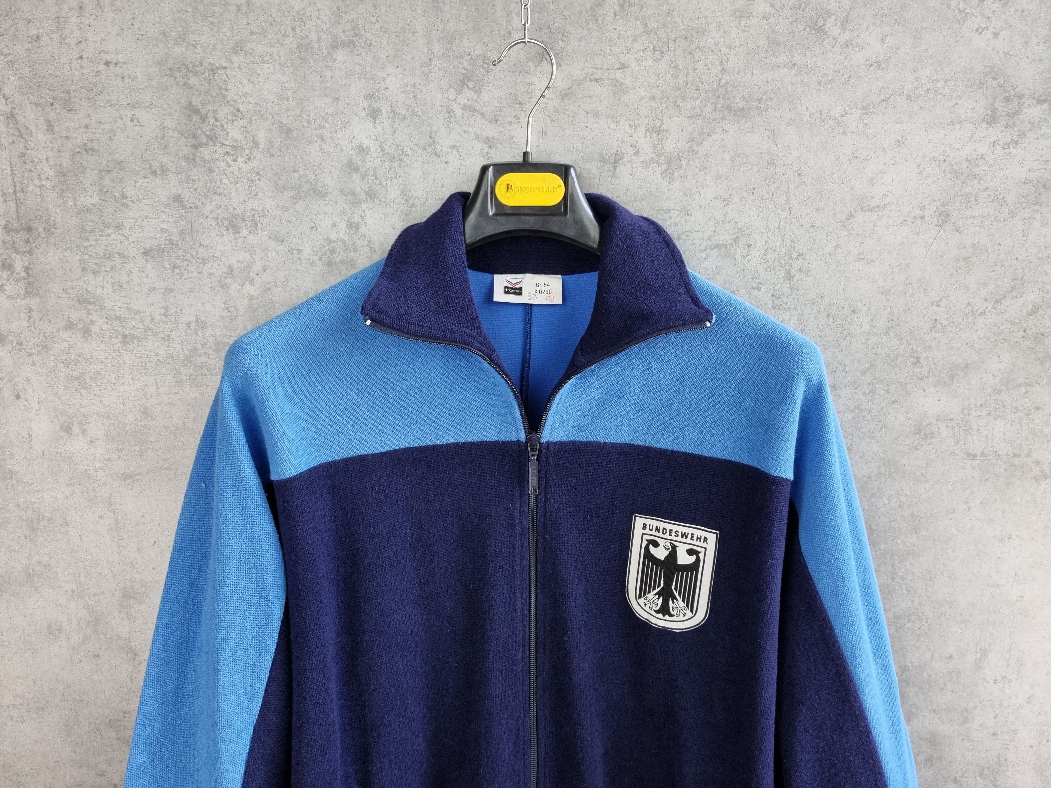 Other 80s Bundeswehr German Sport Track Top jacket Size US L / EU 52-54 / 3 - 8 Thumbnail