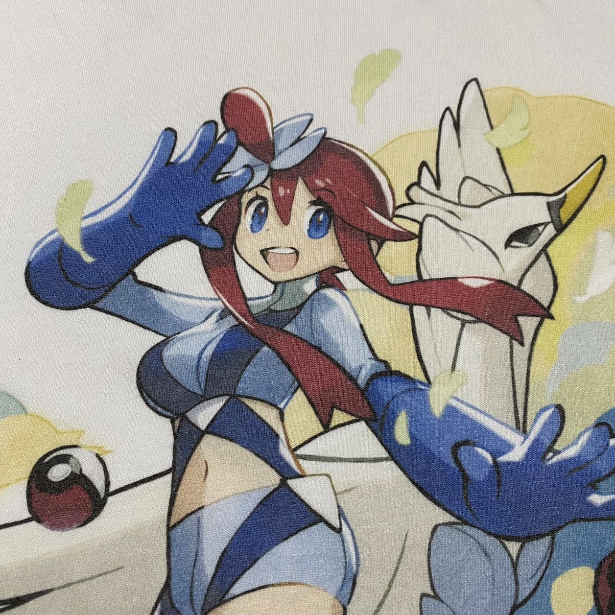 Anime 💥RARE💥 POKEMON TRAINER SKYLA WAIFU ANIME TSHIRT by NINTENDO Size US M / EU 48-50 / 2 - 7 Thumbnail
