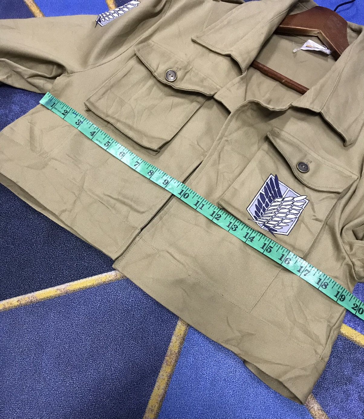 Anime VINTAGE ATTACK ON TITAN UNIVERSAL STUDIOS CROPPED JACKET Size US L / EU 52-54 / 3 - 11 Thumbnail
