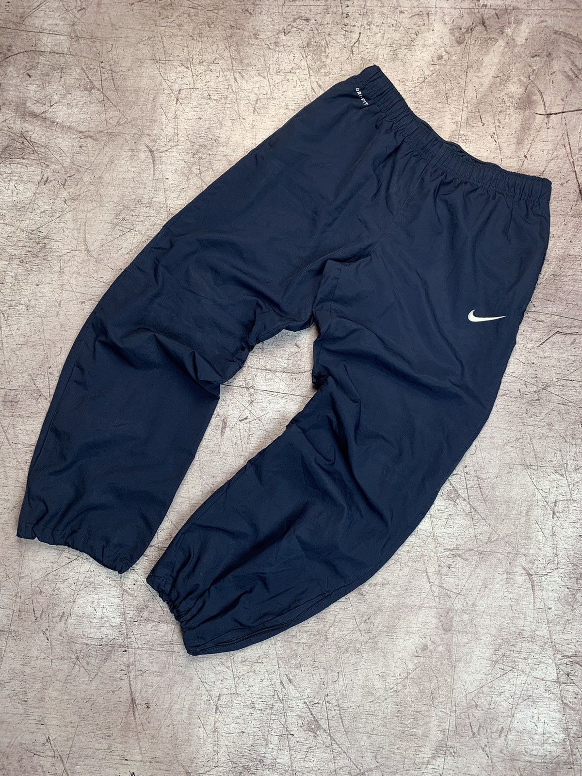 Nike × Vintage Nike Vintage Mens Nylon Pants Drill Style Size US 34 / EU 50 - 1 Thumbnail