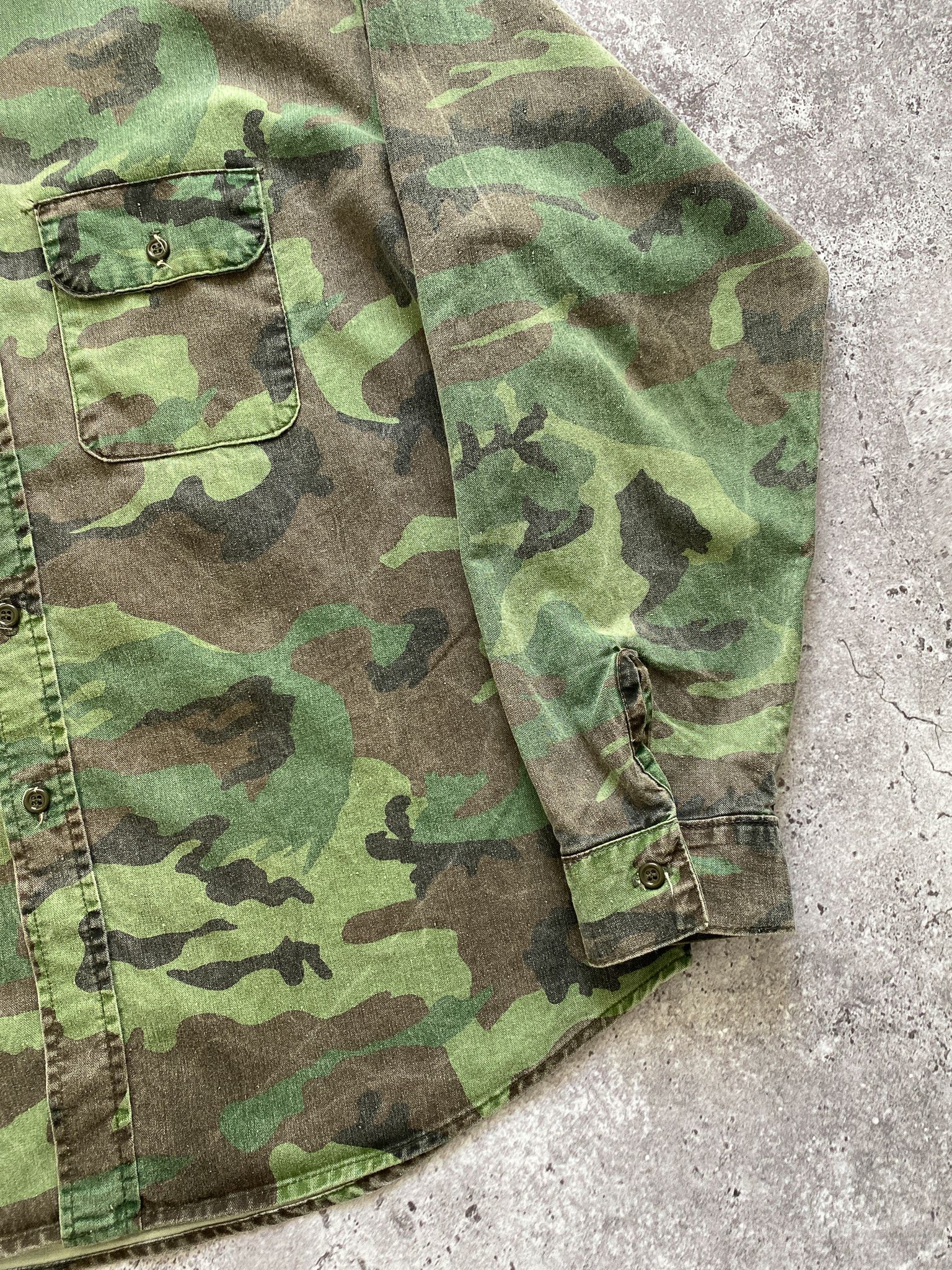 FiveBrother Vintage Five Brother Camo Workwear Shirt Size US XL / EU 56 / 4 - 4 Thumbnail