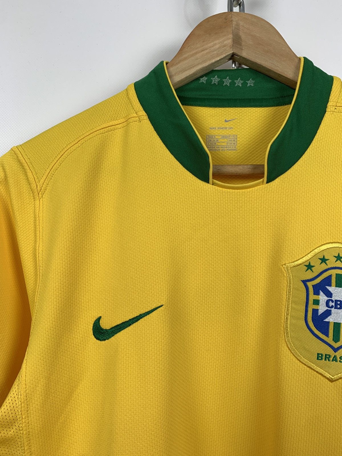 Nike 2006 Nike Brazil National Team World Cup Home Jersey Size US S / EU 44-46 / 1 - 7 Thumbnail