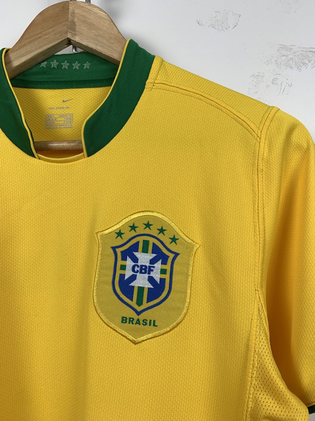 Nike 2006 Nike Brazil National Team World Cup Home Jersey Size US S / EU 44-46 / 1 - 6 Thumbnail