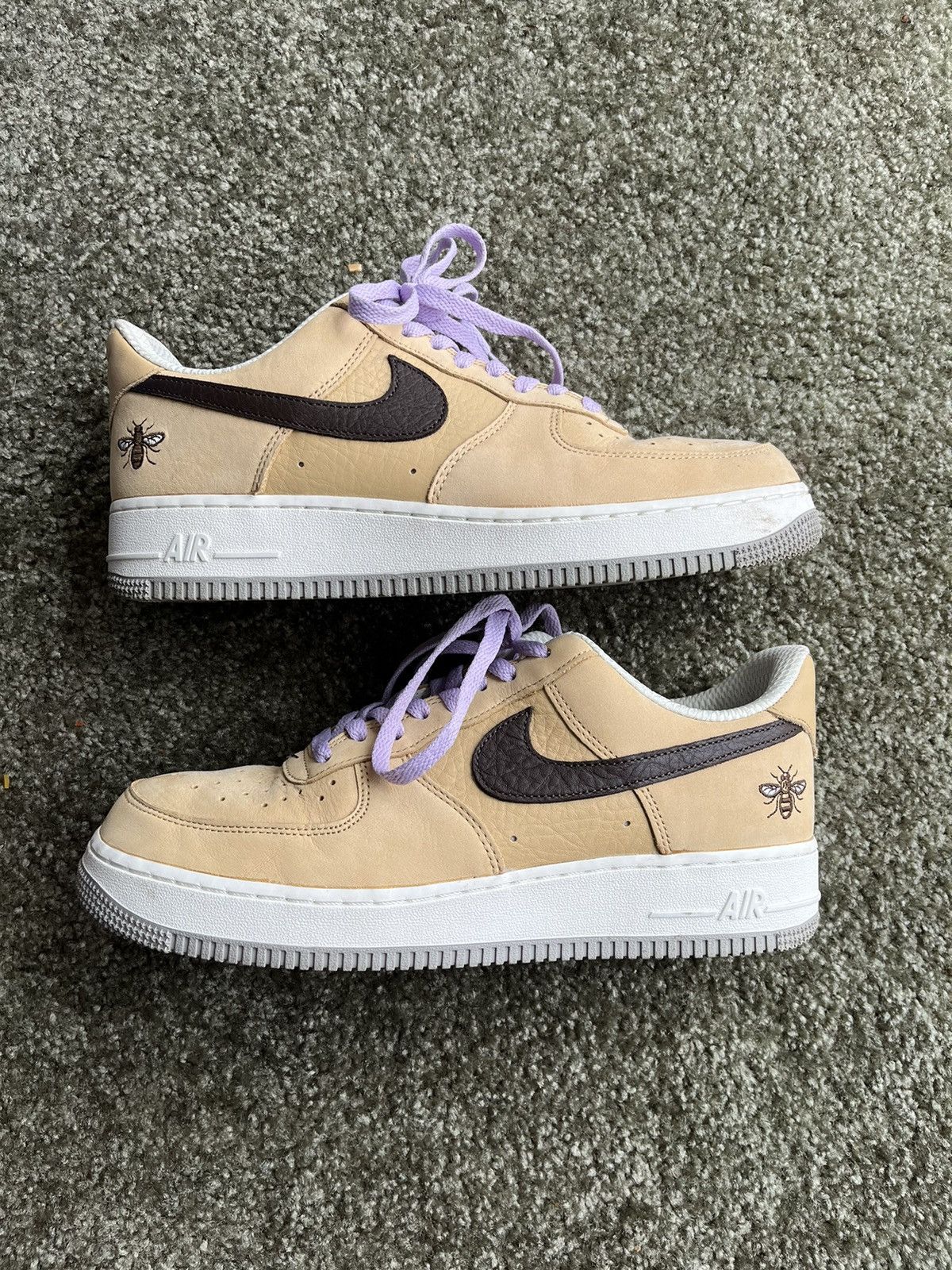 manchester bee nike trainers