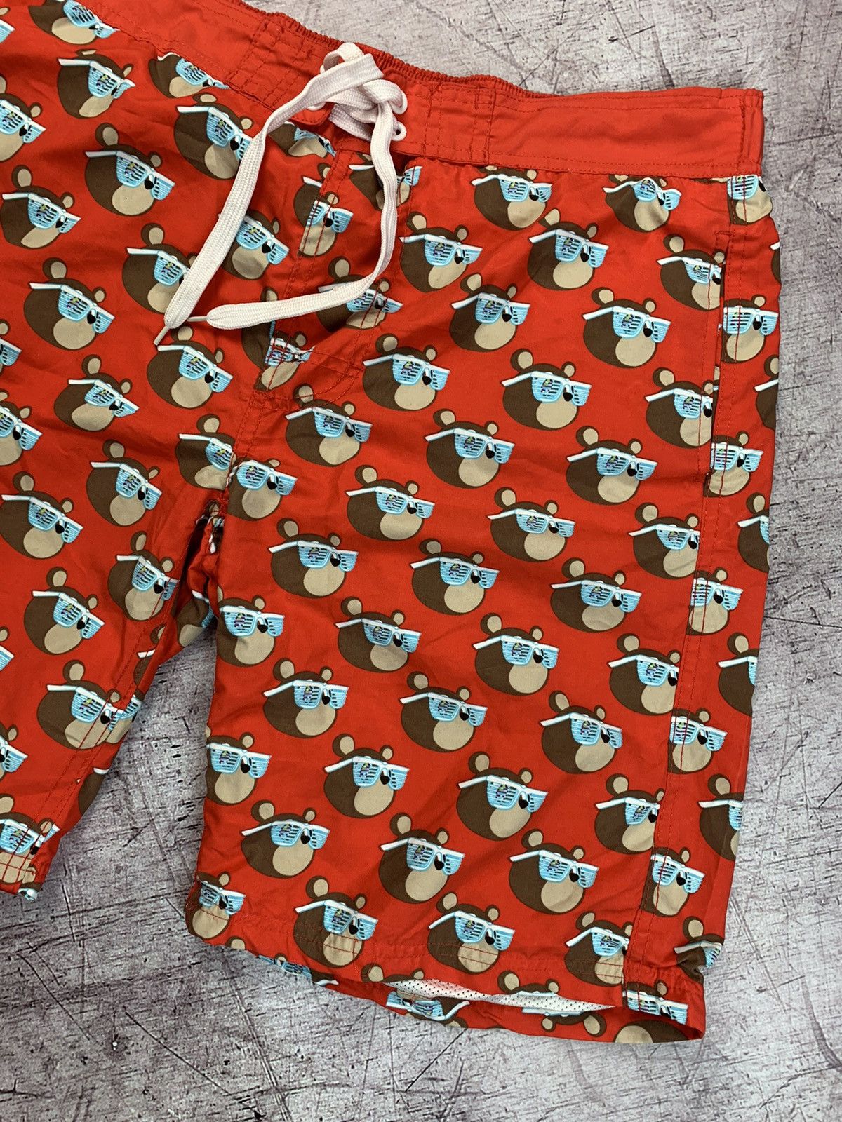 Kanye West × Takashi Murakami 2007 Kanye West x Takashi Murakami Swim Shorts Size US 34 / EU 50 - 4 Thumbnail