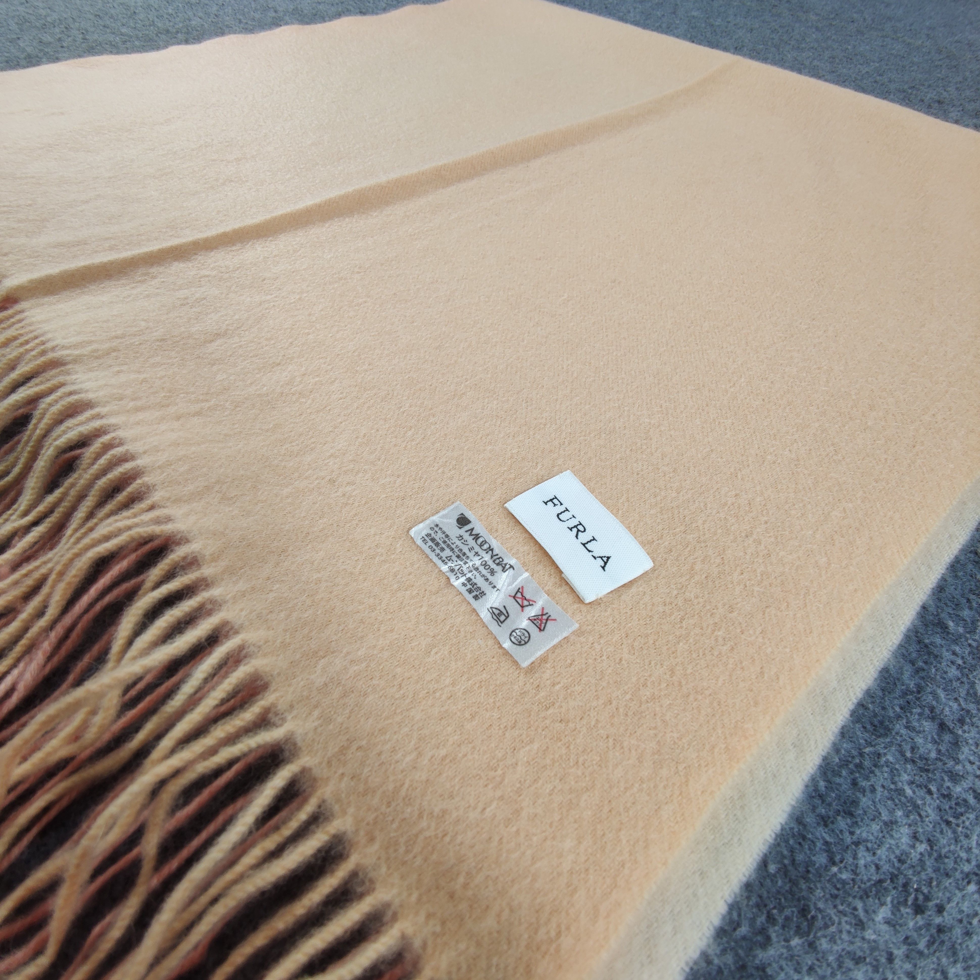 Furla Furla Two Tone Scarf/Muffler/Cashmere S192 Size ONE SIZE - 3 Thumbnail