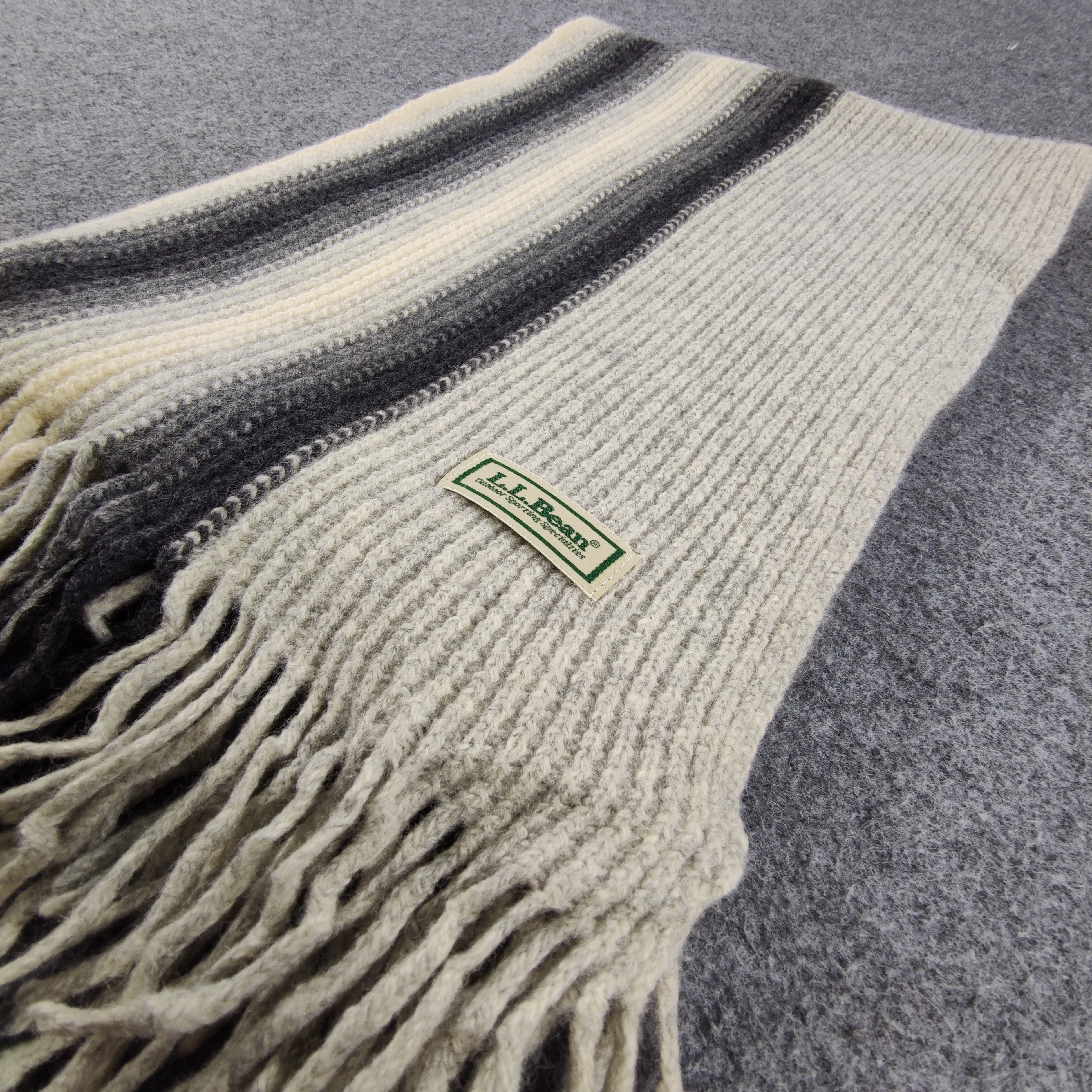 L.L. Bean L.L Bean Scarf/Muffler/Wool S273 Size ONE SIZE - 3 Thumbnail