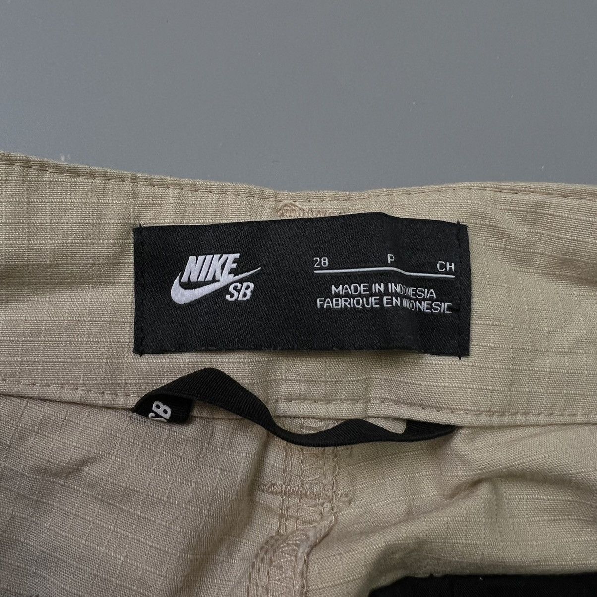 Nike Nike beige SB cargo flex pants y2k Size US 30 / EU 46 - 19 Thumbnail