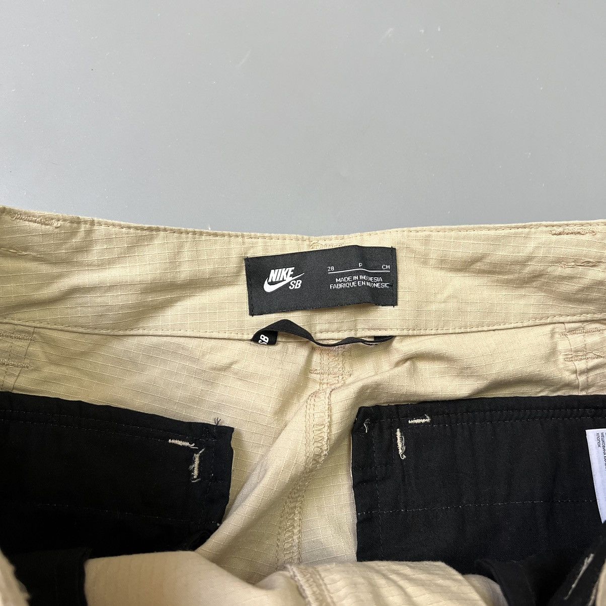 Nike Nike beige SB cargo flex pants y2k Size US 30 / EU 46 - 18 Thumbnail