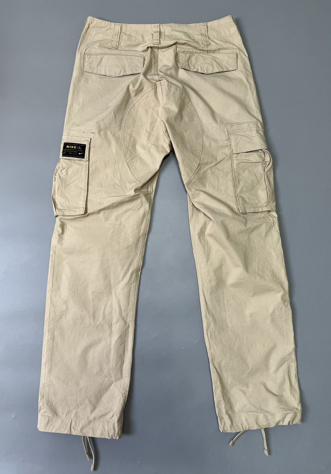 Nike beige SB cargo flex pants