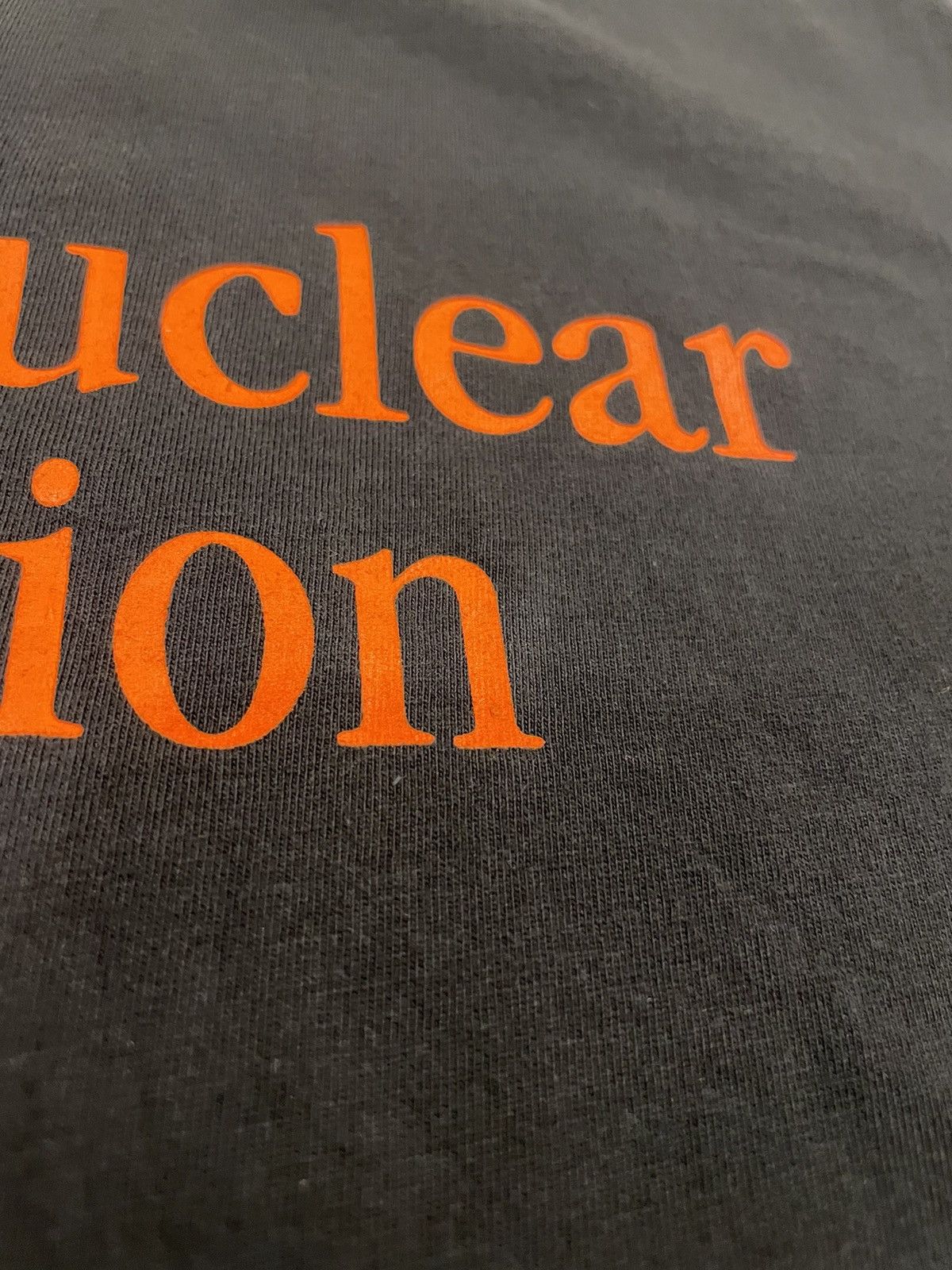 Oakley × Vintage Vintage Oakley ‘Thermonuclear Protection’ Tee Shirt Size US M / EU 48-50 / 2 - 3 Thumbnail