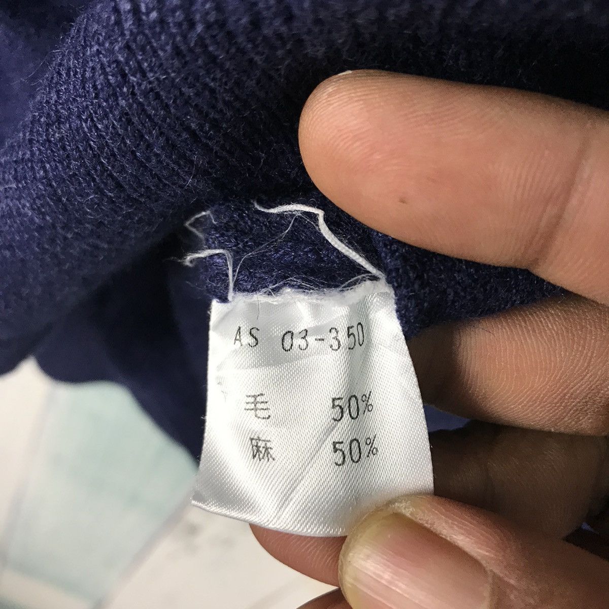 Yves Saint Laurent Vintage Yves Saint Laurent Small Logo Vneck Sweatshirt Size US M / EU 48-50 / 2 - 7 Thumbnail