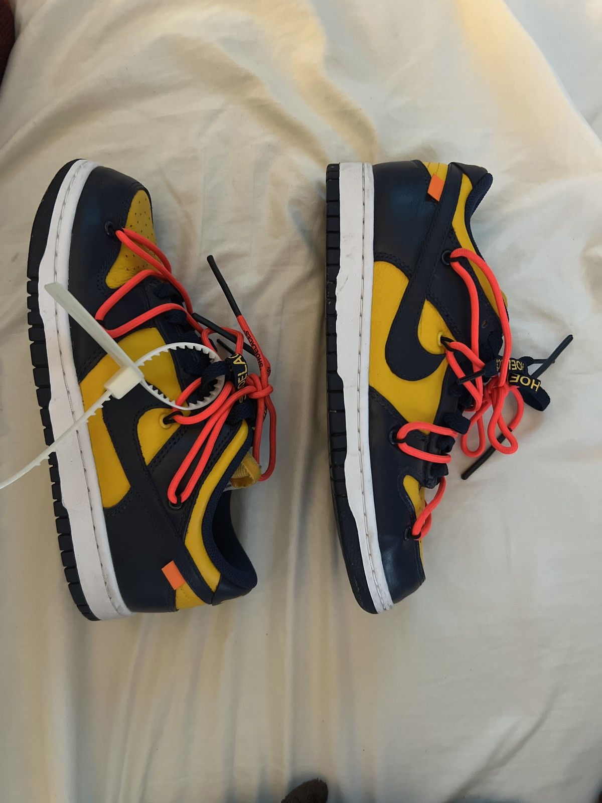 Nike × Off-White Off-White University Gold Midnight Navy Size US 5.5 / EU 38 - 1 Thumbnail