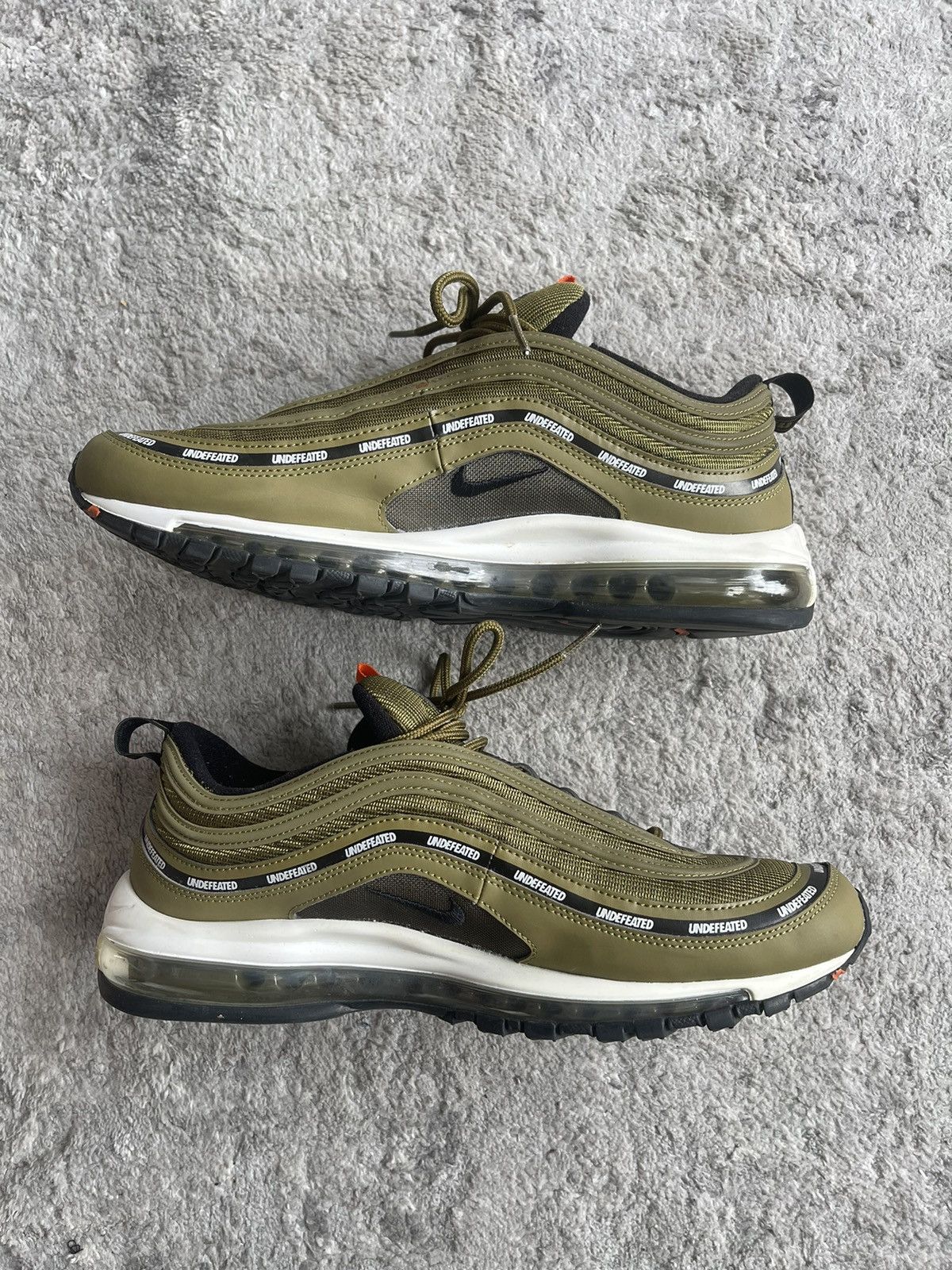 Nike × Undefeated Nike Air Max 97 x Undefeated Size US 12 / EU 45 - 2 Thumbnail