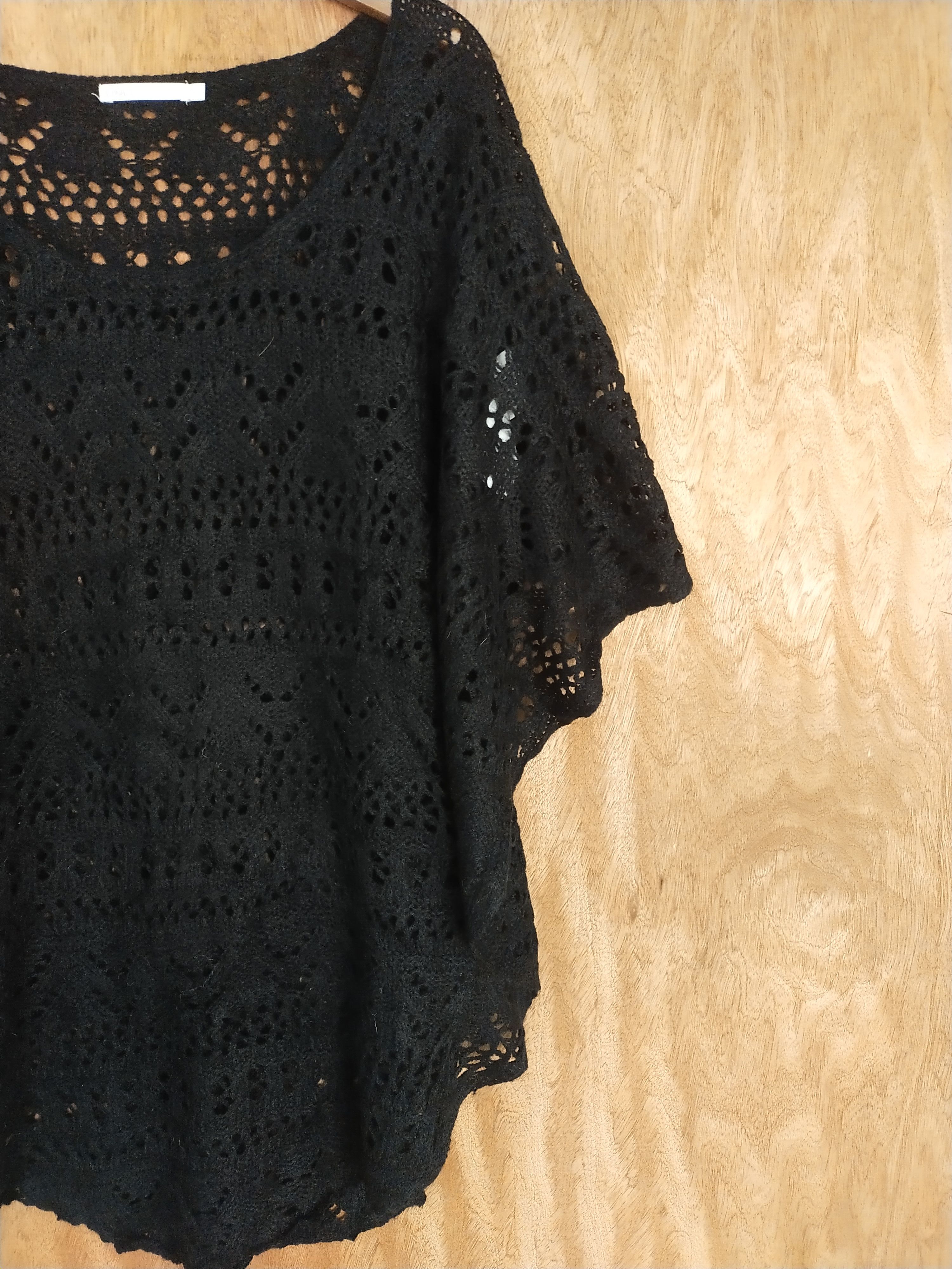 Vintage Only True Crochet mesh net black sleeveless knitwear #S105 Size US M / EU 48-50 / 2 - 3 Thumbnail