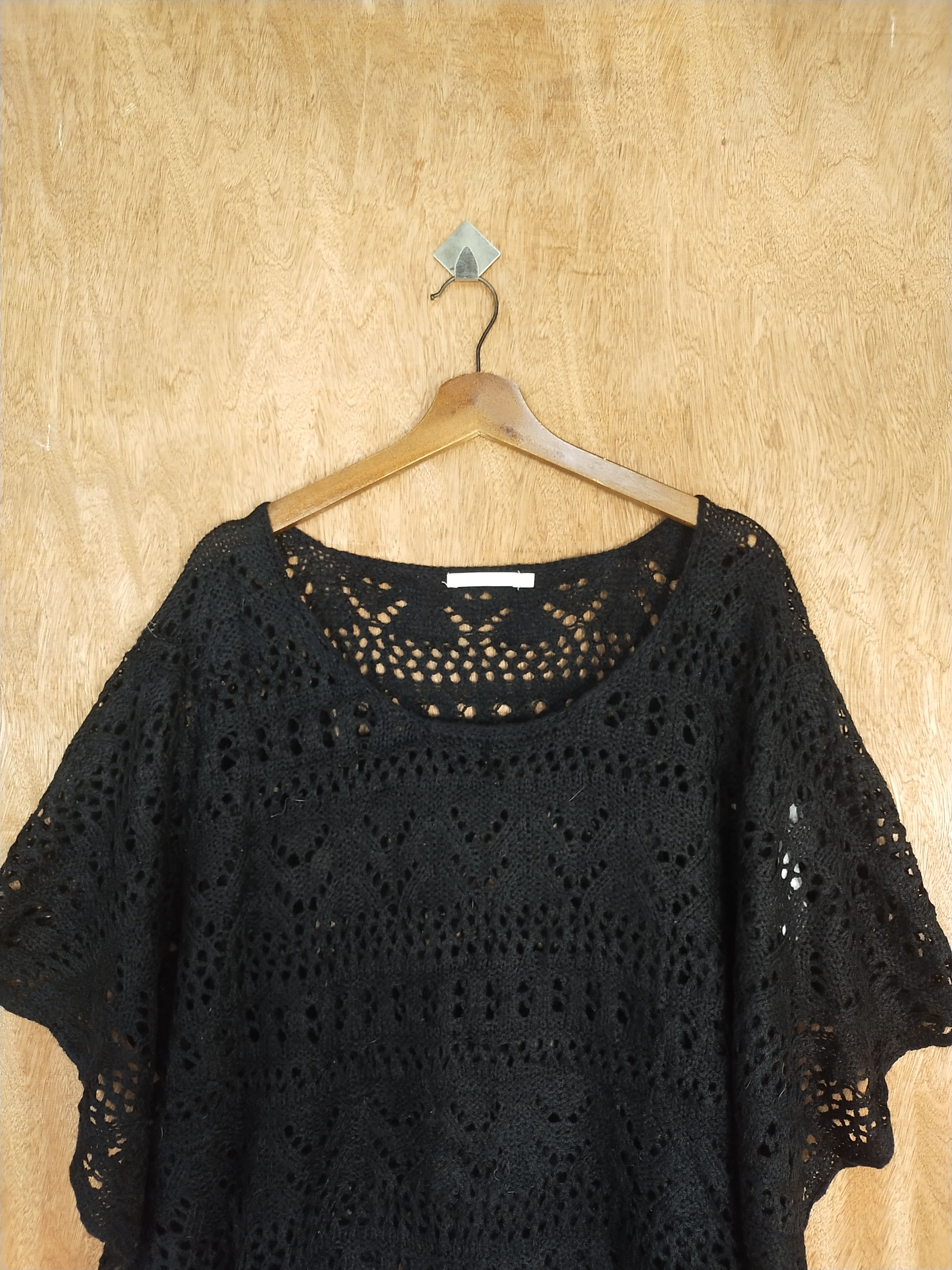 Vintage Only True Crochet mesh net black sleeveless knitwear #S105 Size US M / EU 48-50 / 2 - 2 Thumbnail