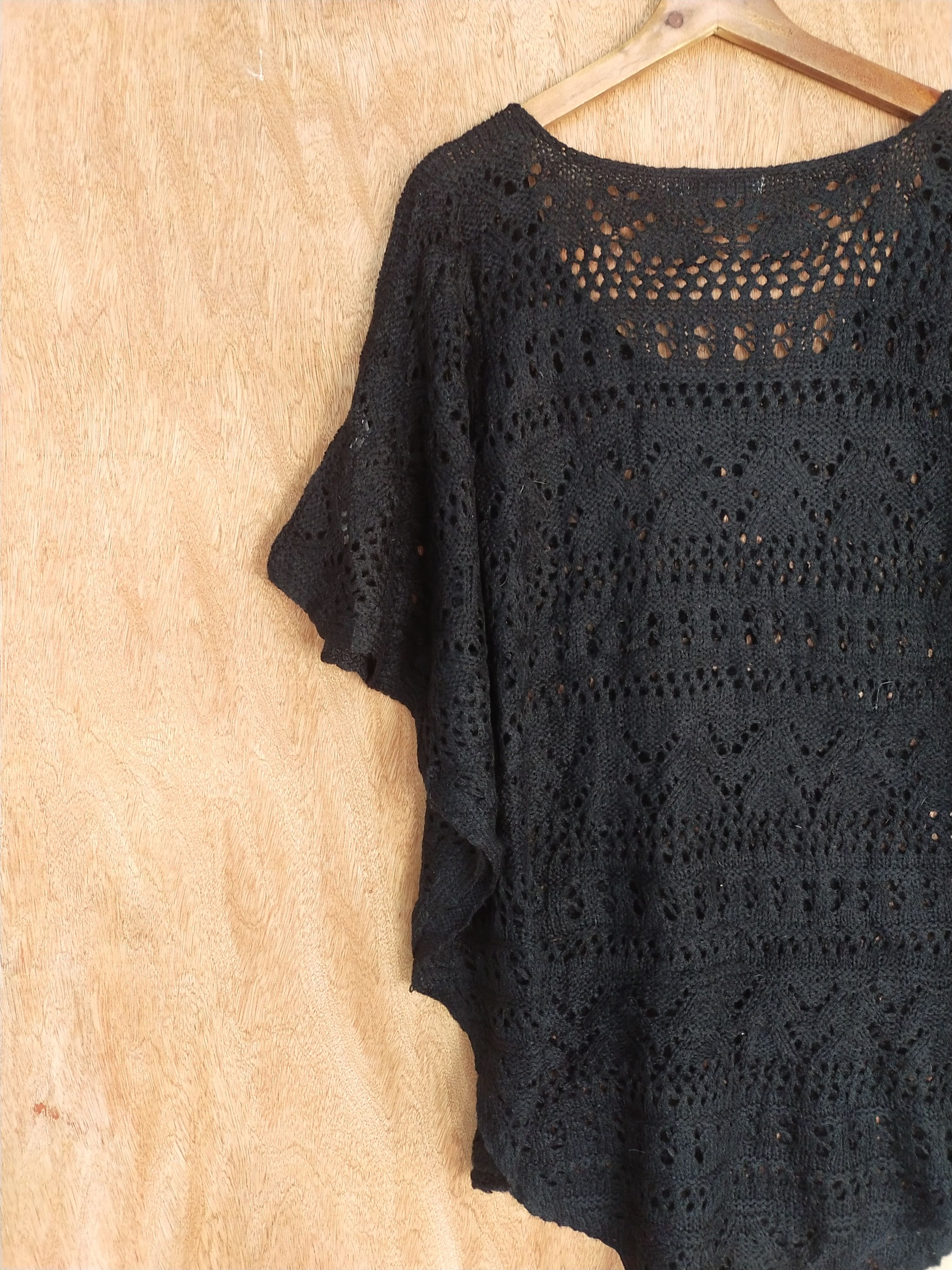 Vintage Only True Crochet mesh net black sleeveless knitwear #S105 Size US M / EU 48-50 / 2 - 9 Thumbnail