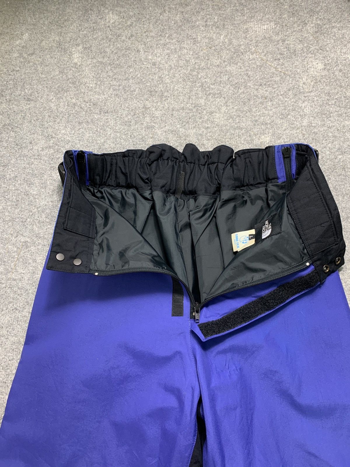 The North Face Vintage The North Face Goretex Outdoor Ski Pant Size US 33 - 7 Thumbnail