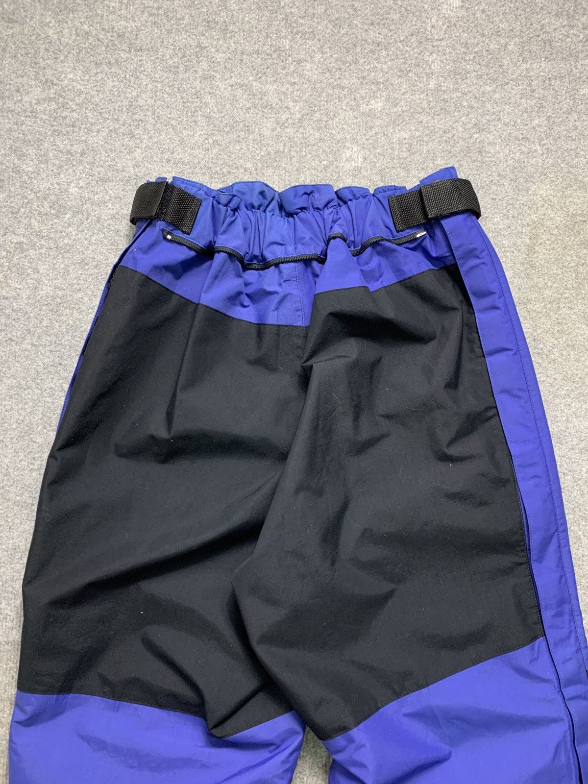 The North Face Vintage The North Face Goretex Outdoor Ski Pant Size US 33 - 11 Thumbnail