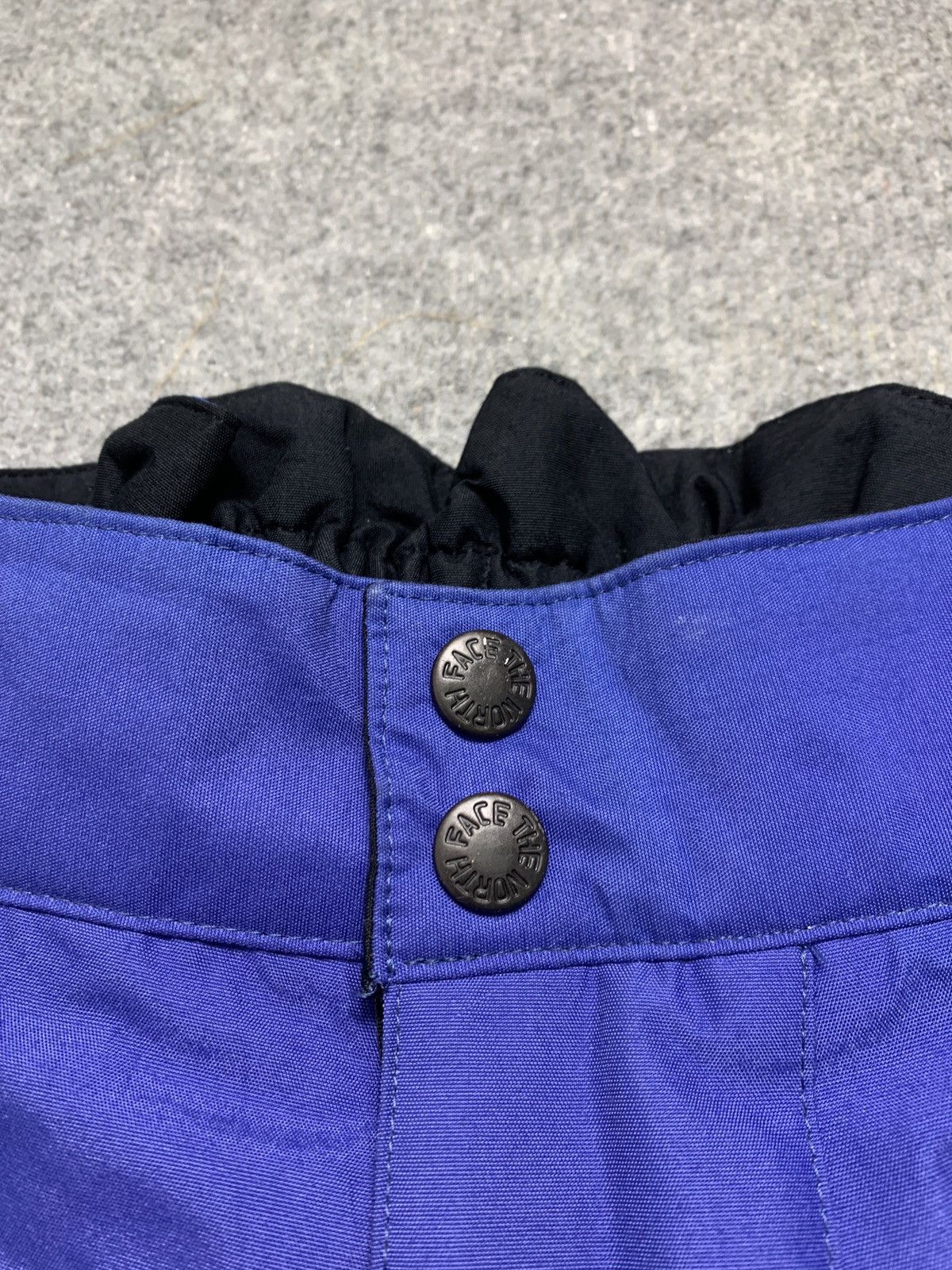 The North Face Vintage The North Face Goretex Outdoor Ski Pant Size US 33 - 6 Thumbnail