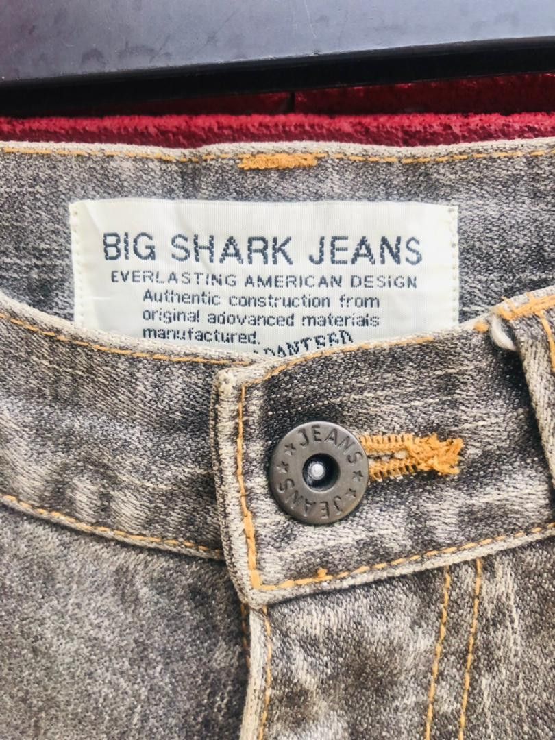 Japanese Brand Vintage Big Shark Japanese Designer fashion Style Size US 30 / EU 46 - 8 Thumbnail