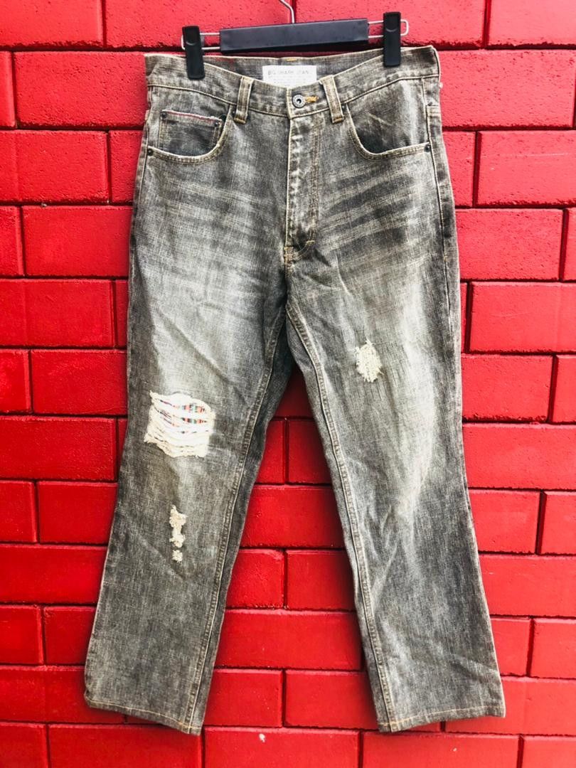 Japanese Brand Vintage Big Shark Japanese Designer fashion Style Size US 30 / EU 46 - 1 Thumbnail
