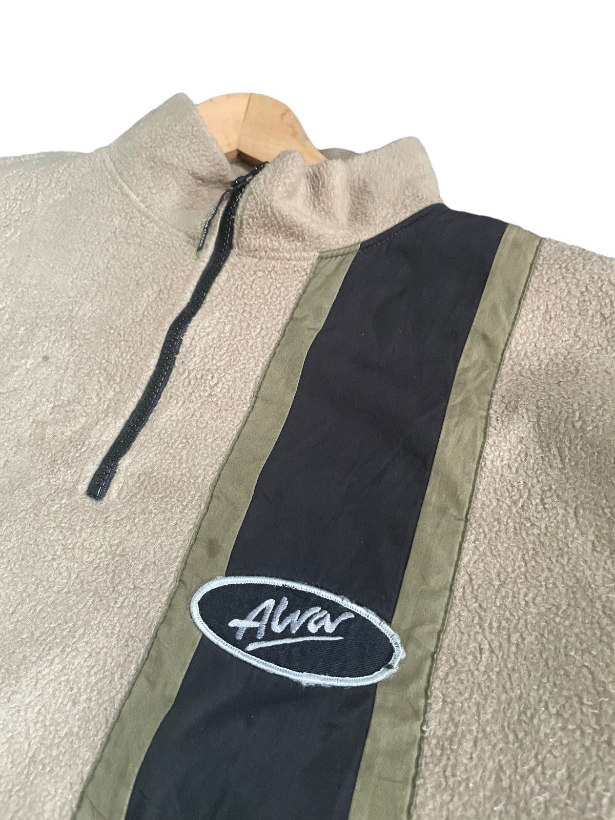 Vintage Vintage Awa Skateboards Canadian Fleece Pullover Size US XL / EU 56 / 4 - 4 Thumbnail