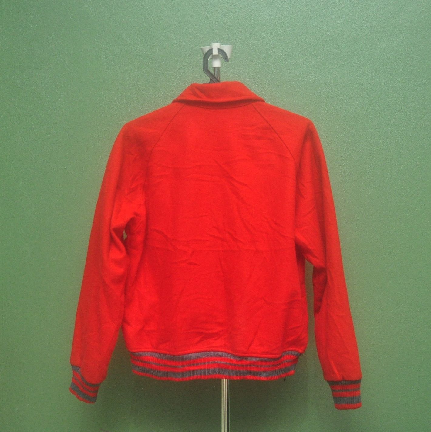 Puma Vintage Puma 80s 90s Red Colour Jacket Travis Scott Style Size US M / EU 48-50 / 2 - 2 Thumbnail