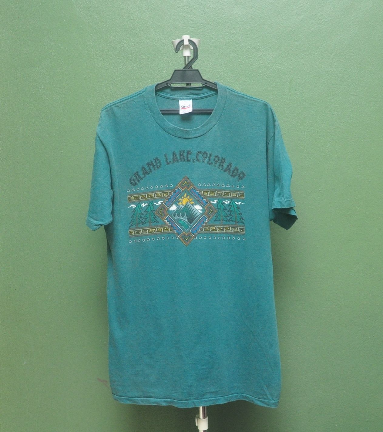 image of Vintage Grand Lake Colorado Made In Usa Travis Scott in Grey, Men's (Size Large)