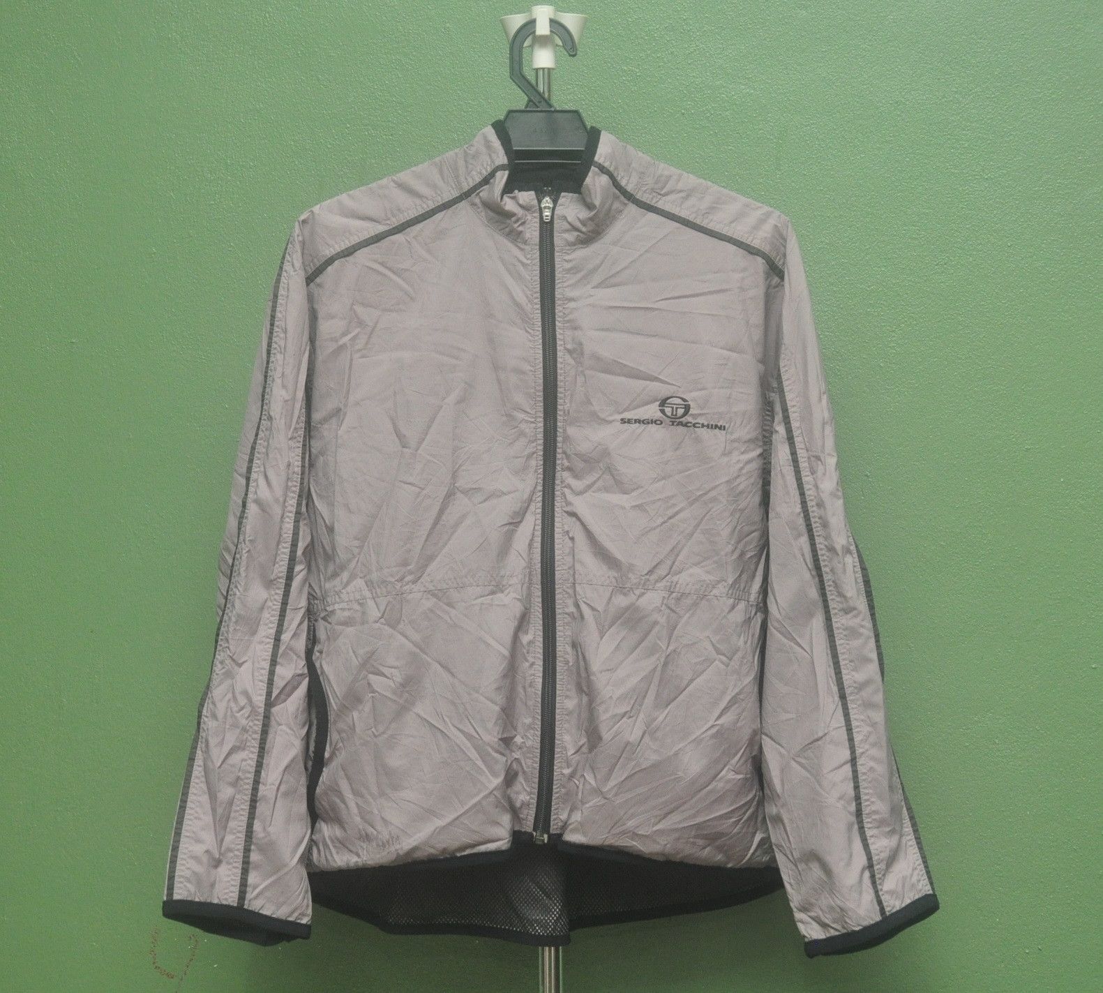 Japanese Brand × Sergio Tacchini Vintage Sergio Tacchini Travis Scott Fashion Style Winbreak Size US M / EU 48-50 / 2 - 1 Thumbnail