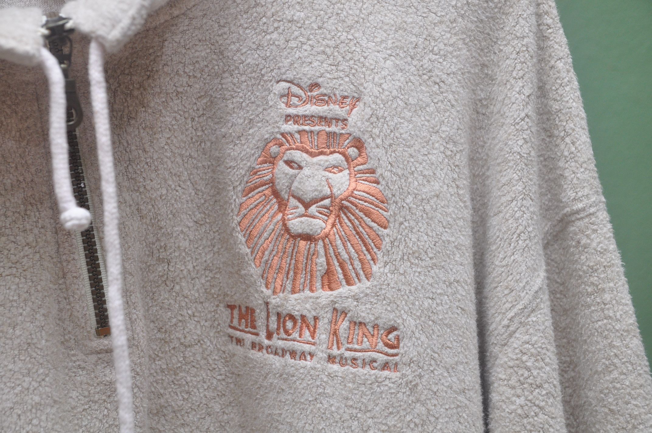 Cartoon Network × Disney Vintage The Lion King Sweatshirt Size US XL / EU 56 / 4 - 4 Thumbnail