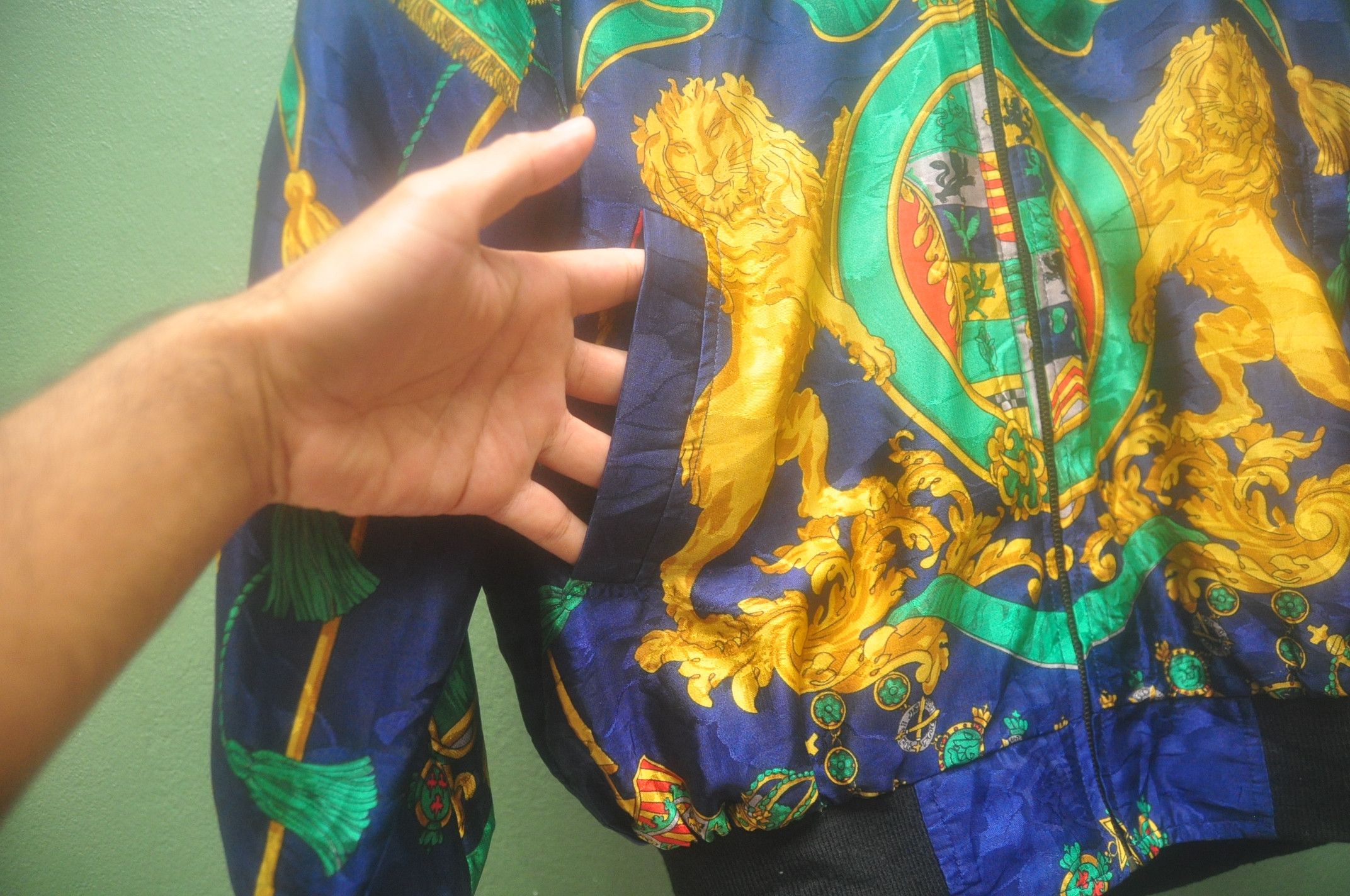 Designer × Japanese Brand Vintage Japan Fullprint Design Travis Scott Versace Style Size US L / EU 52-54 / 3 - 9 Thumbnail