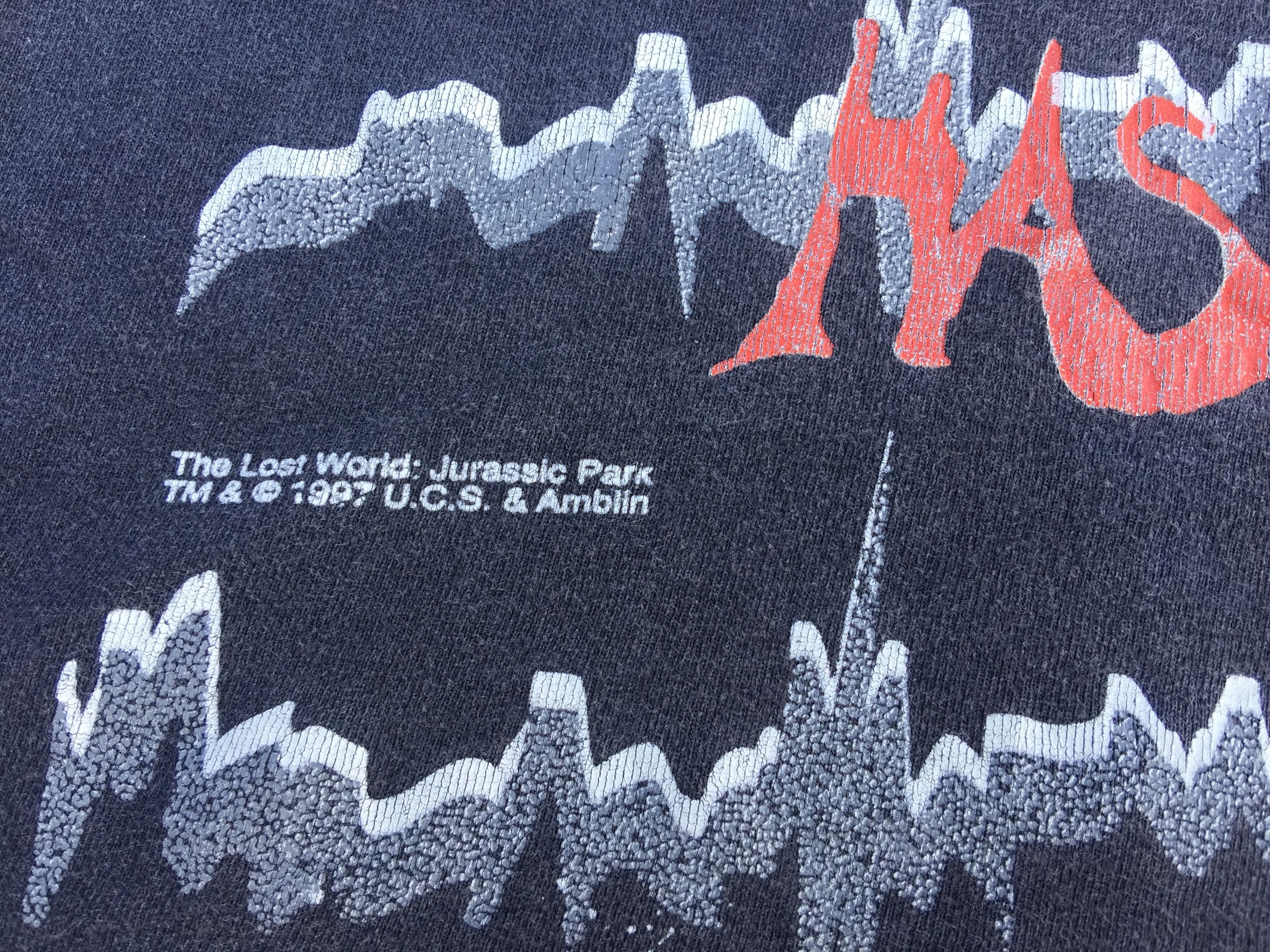 Vintage Vintage Jurassic Park 1997 Something Has Survived Shirt Size US S / EU 44-46 / 1 - 4 Thumbnail