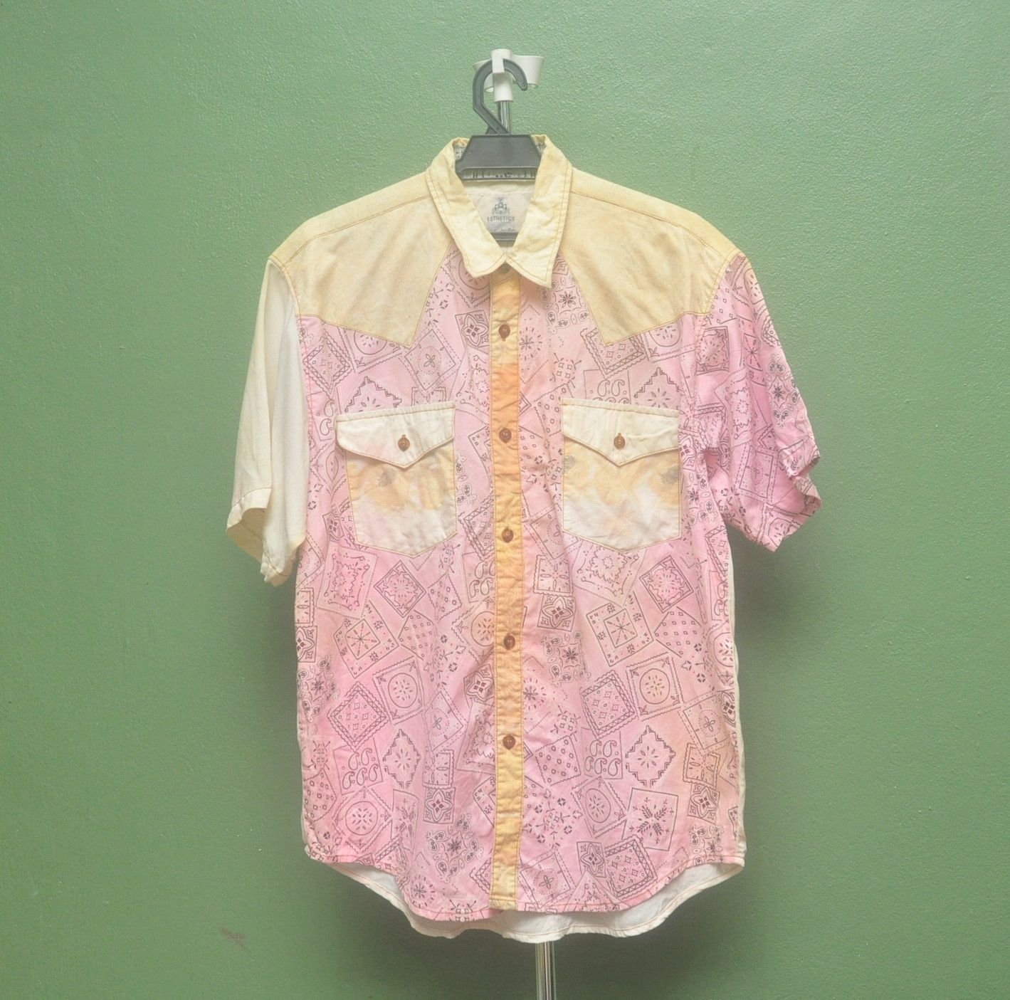 Japanese Brand × Vintage Vintage Esthetics King Jonathan Travis Scott Fashion Style Size US L / EU 52-54 / 3 - 1 Thumbnail
