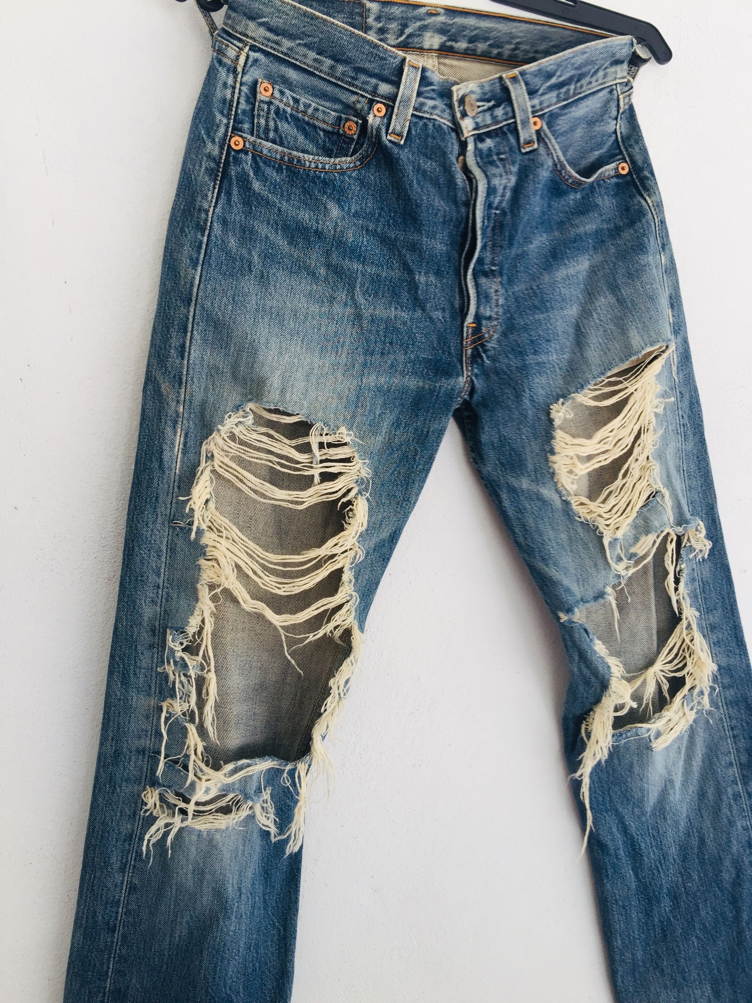 Japanese Brand × Levi's Vintage Clothing Vintage Levis 90s Travis Scott Fashion Se Denim Distressed Size US 27 - 6 Thumbnail