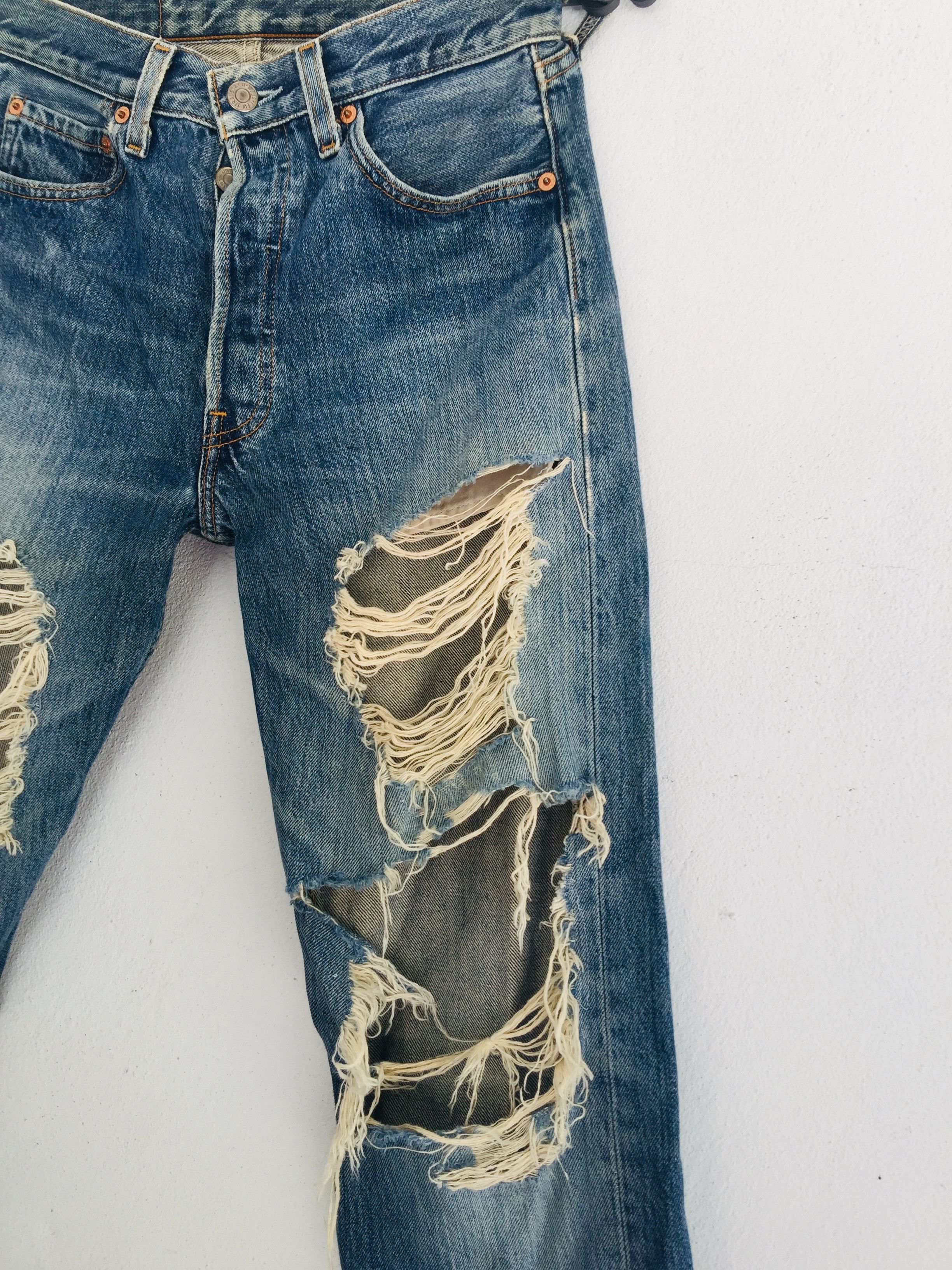 Japanese Brand × Levi's Vintage Clothing Vintage Levis 90s Travis Scott Fashion Se Denim Distressed Size US 27 - 5 Thumbnail