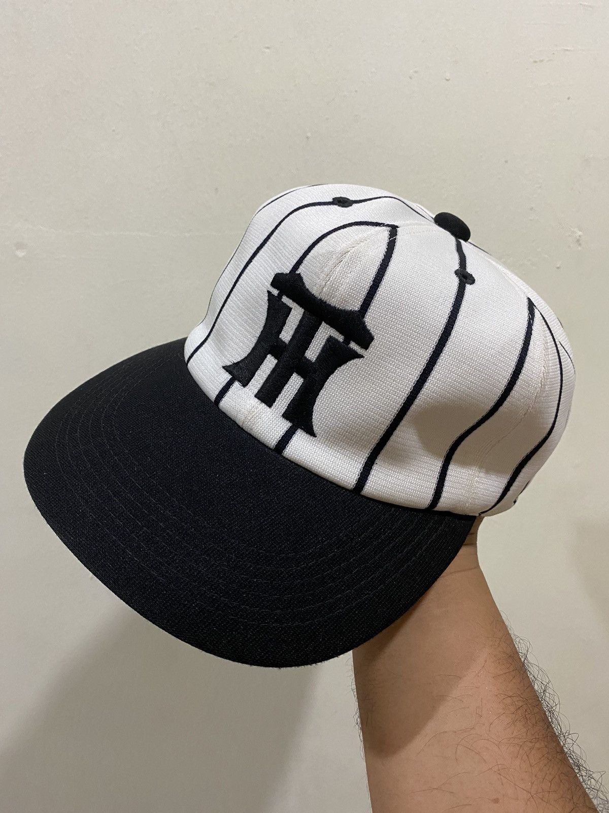 Japanese Brand 🔥Vintage🔥90’s Henshin Tiger Japanese strap Size 54-57cm M Size ONE SIZE - 2 Thumbnail