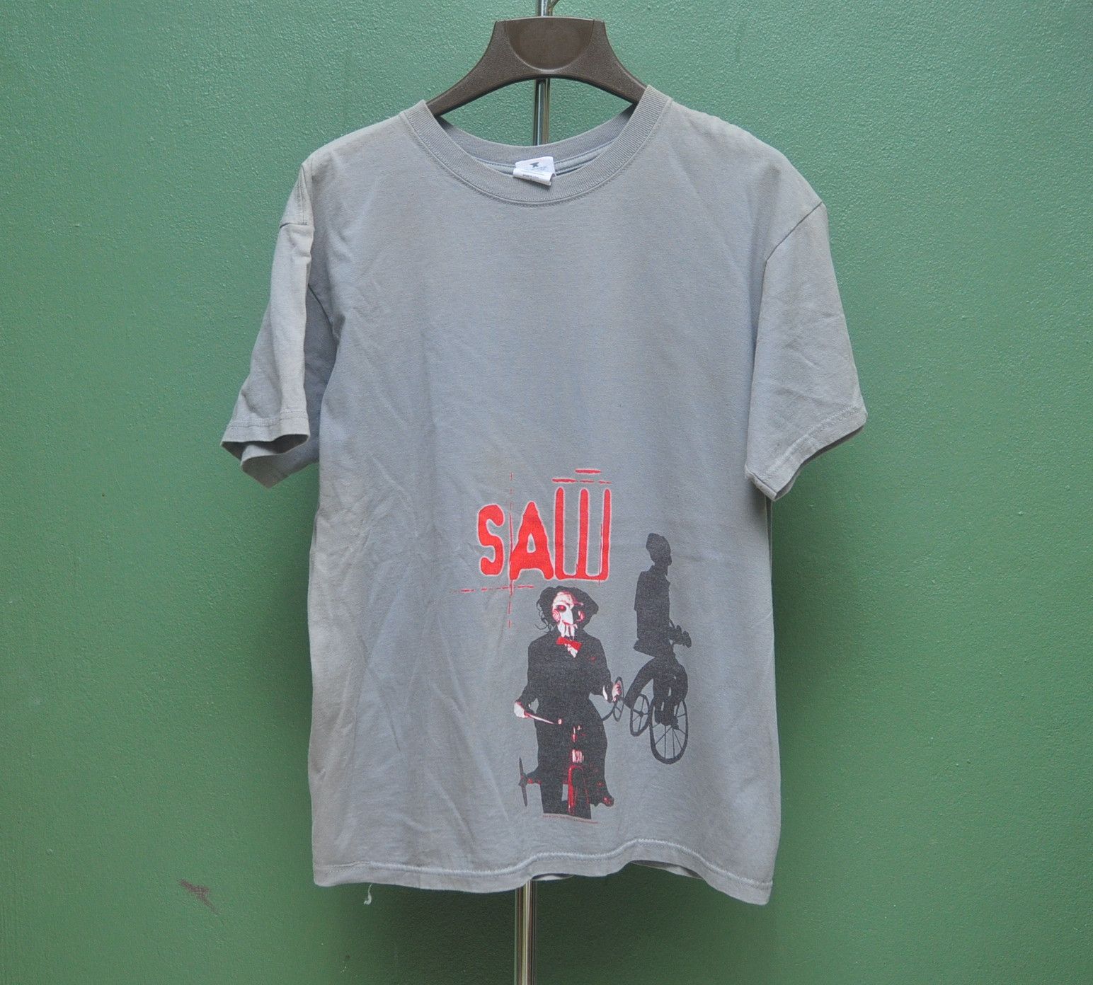 Vintage Vintage Saw Movies Famous Horrow Film Streetwear Style Size US L / EU 52-54 / 3 - 1 Thumbnail