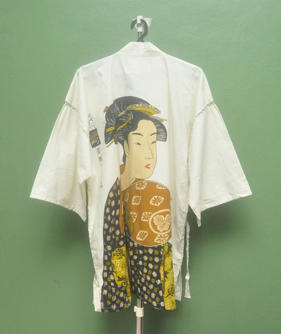image of Vintage Japanese Kimono Travis Scott Fashion Style, Men's (Size Large)