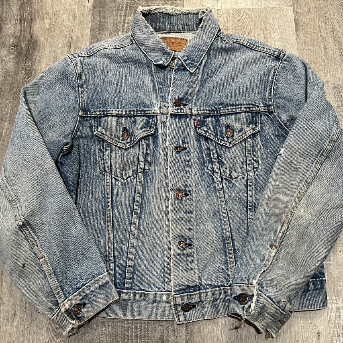 Vintage Vintage Levis 70505-0217 Distressed 70s Denim Trucker Jacket ...