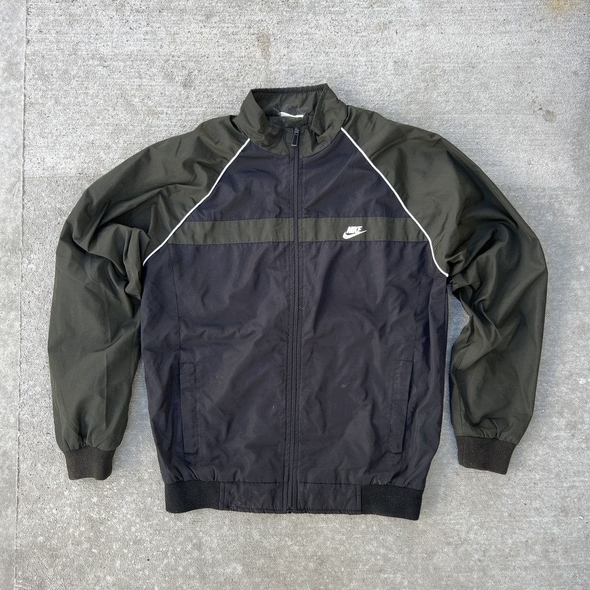 Nike × Vintage Vintage Y2K Windbreaker Jacket Size US L / EU 52-54 / 3 - 1 Thumbnail