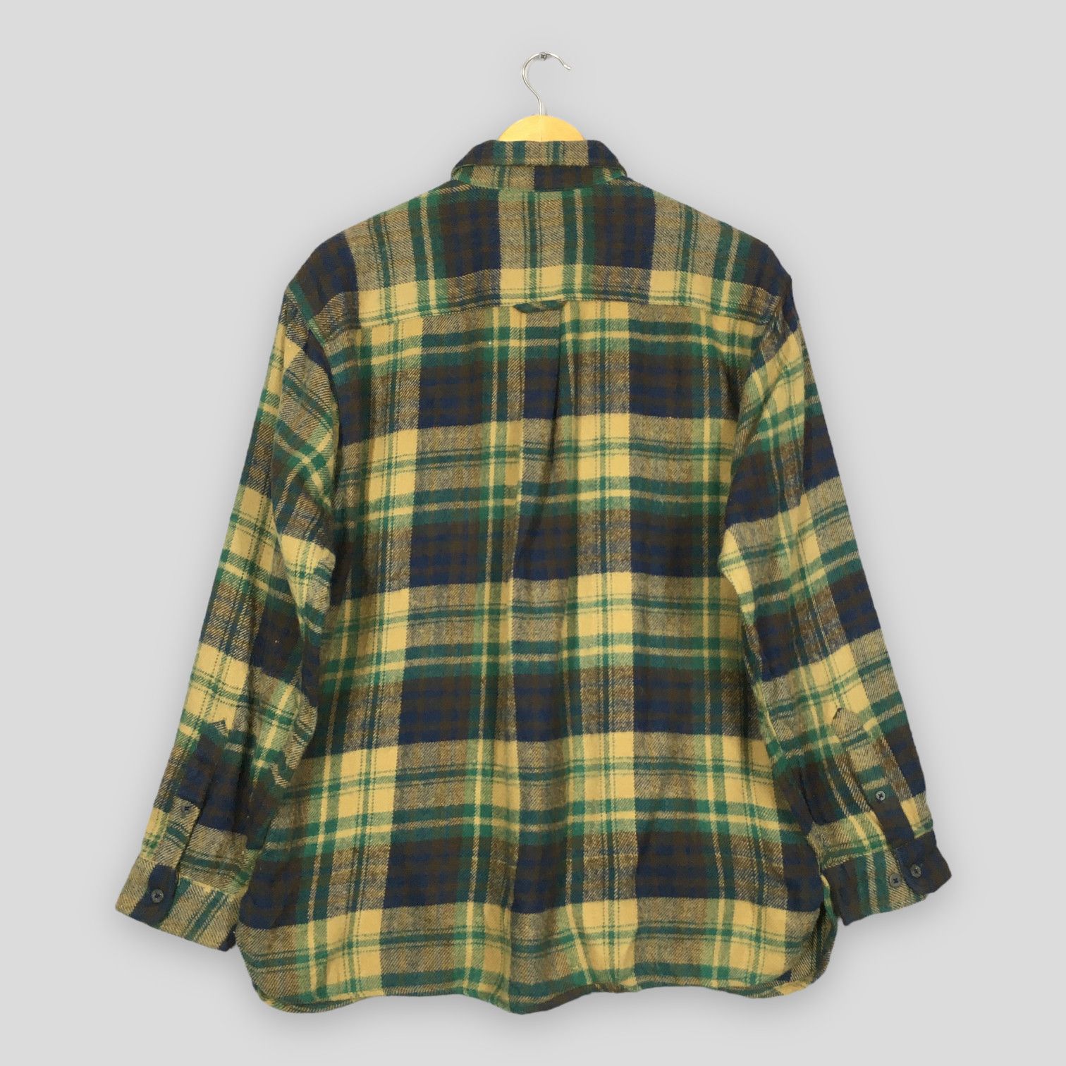 Japanese Brand × Uniqlo × Vintage Vintage Plaid Shadow Checkered Flannel Acrylic Shirt Size L Size US L / EU 52-54 / 3 - 7 Thumbnail