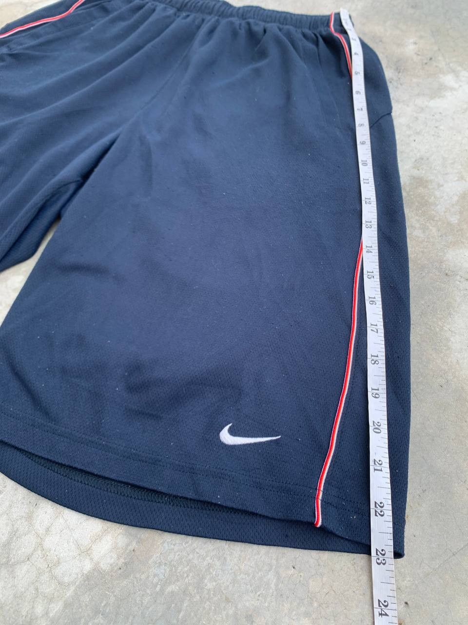 Nike Vintage Y2K Nike Mini Swoosh Shorts Size US 32 / EU 48 - 5 Thumbnail