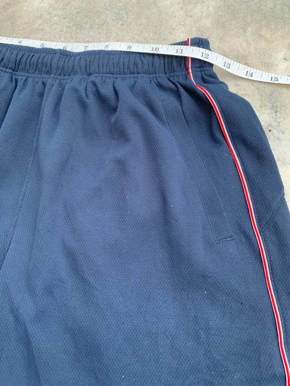 Nike Vintage Y2K Nike Mini Swoosh Shorts Size US 32 / EU 48 - 3 Thumbnail