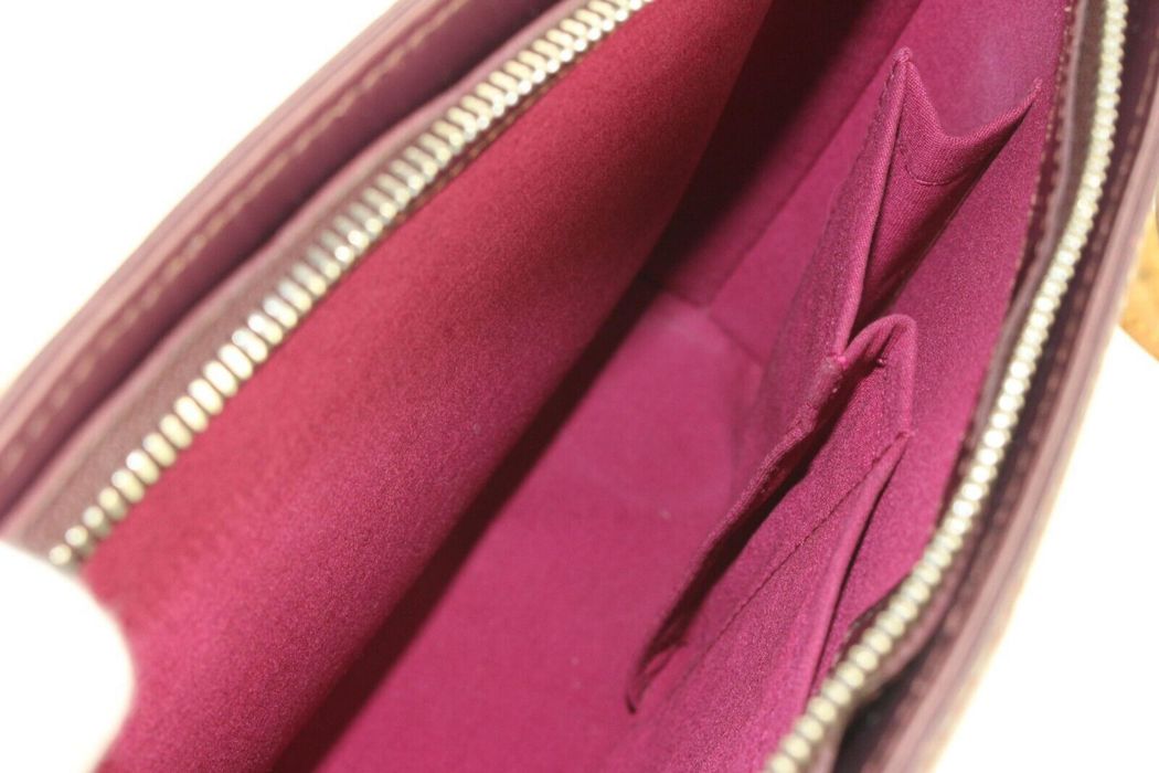 Handbags Louis Vuitton Louis Vuitton Vernis Wynwood Shoulder Bag Red Scarlet M90517 LV Auth lt554a